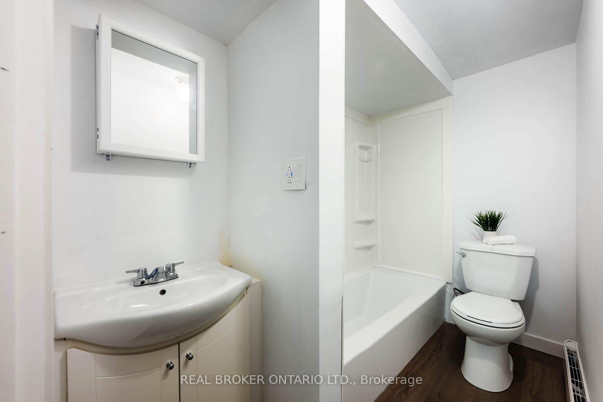 Photo 40 of 28 Hillside Drive, Orangeville — HOMEH
