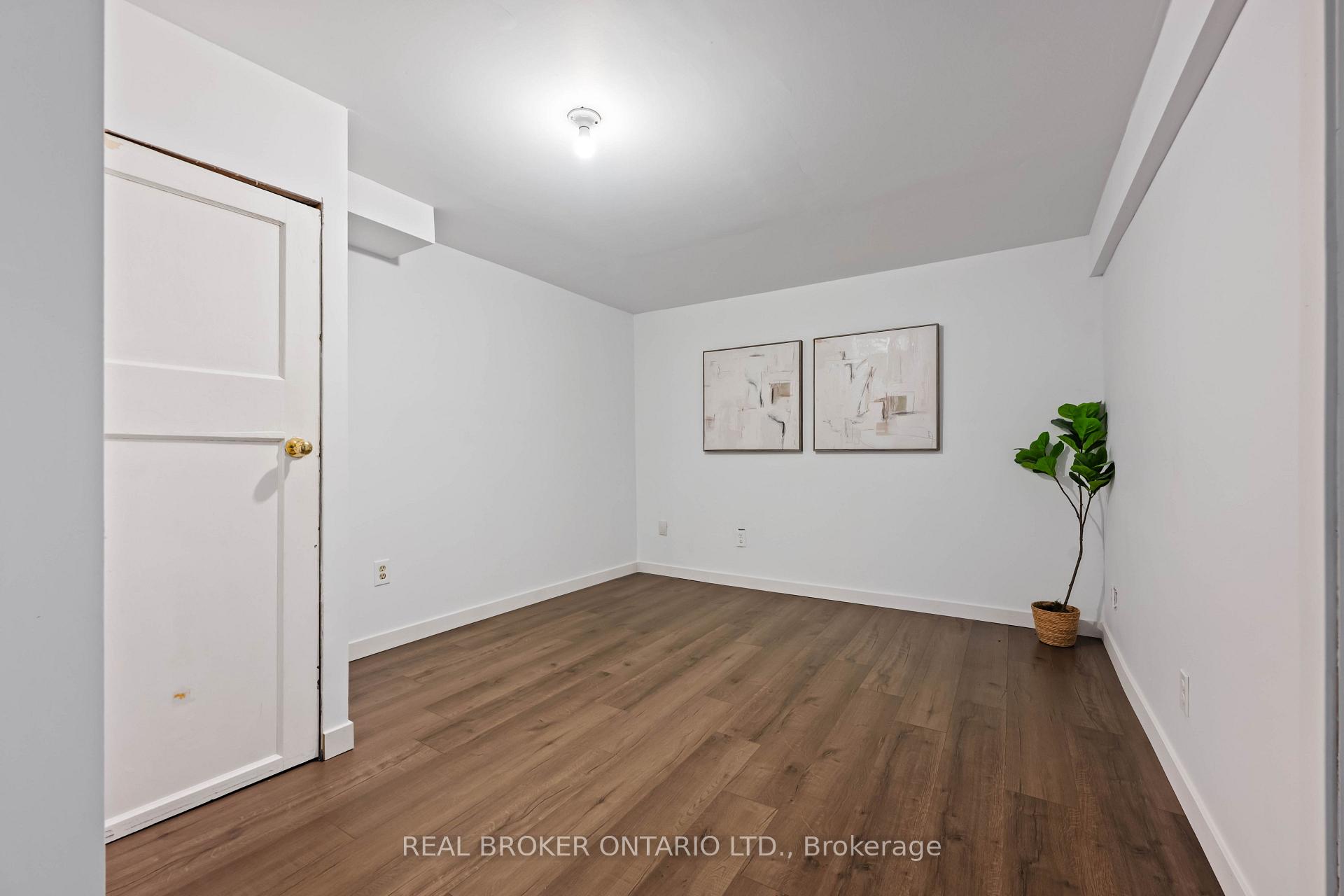 Photo 42 of 28 Hillside Drive, Orangeville — HOMEH