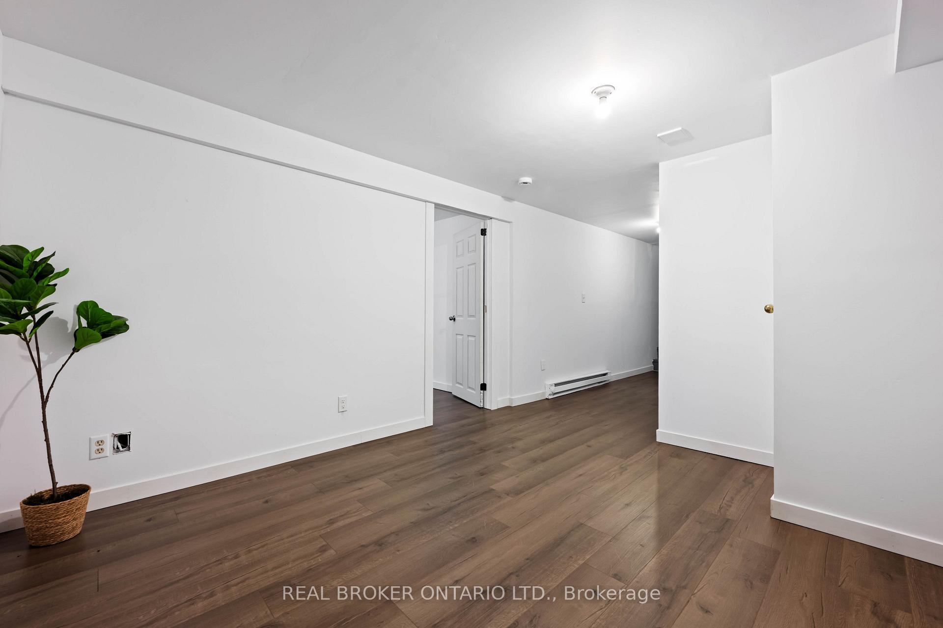 Photo 44 of 28 Hillside Drive, Orangeville — HOMEH