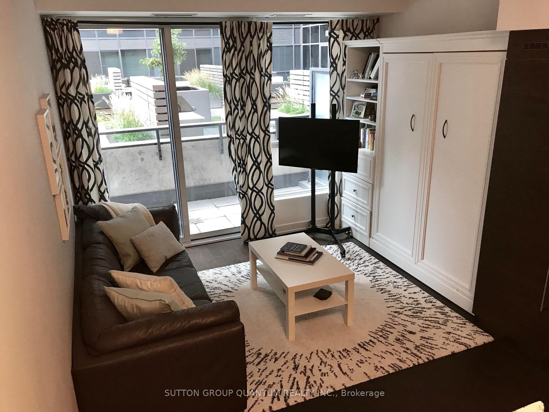 Front of Unit 220, 1030 King Street W