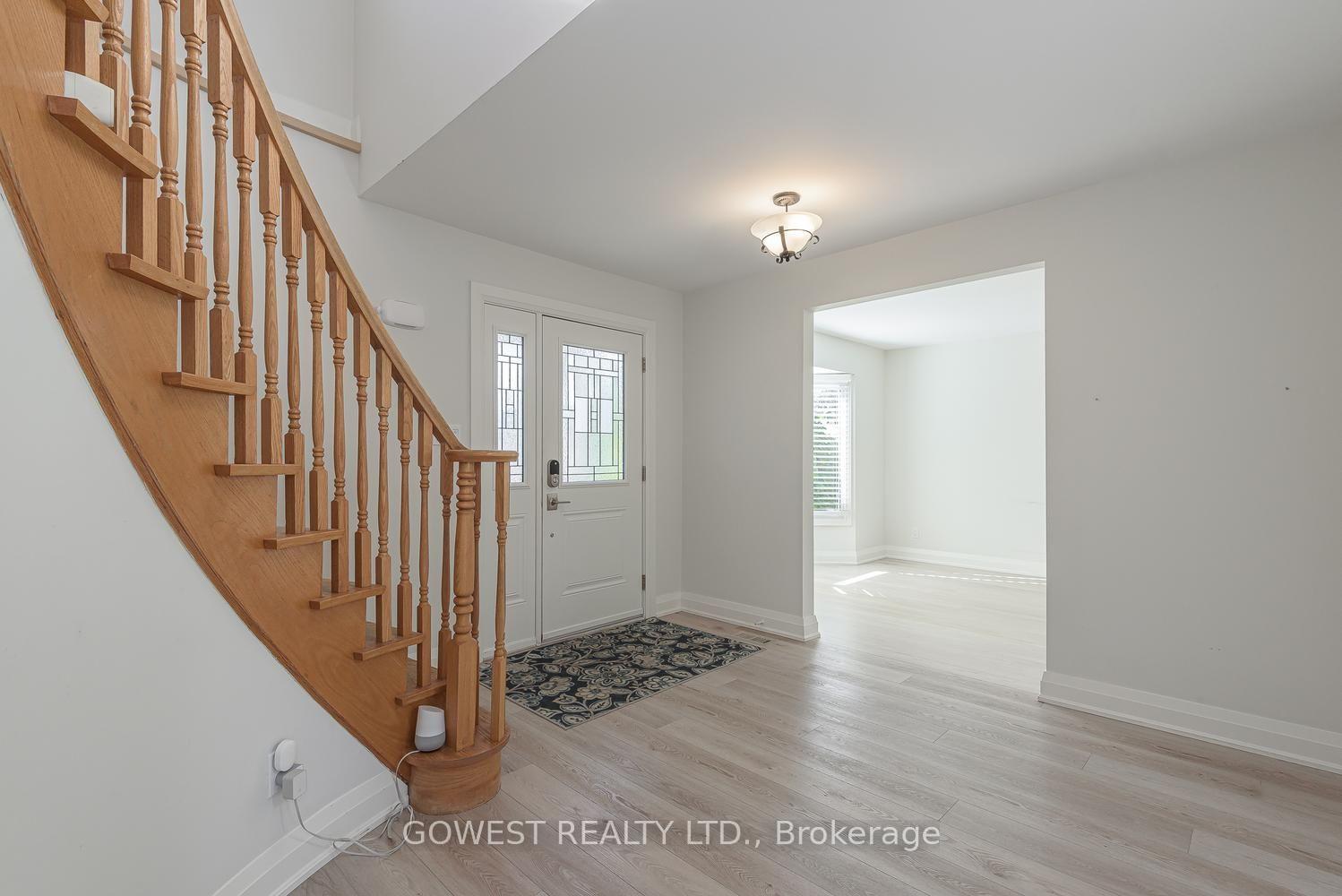Photo 4 of 127 Valera Drive, Hamilton, Stoney Creek — HOMEH