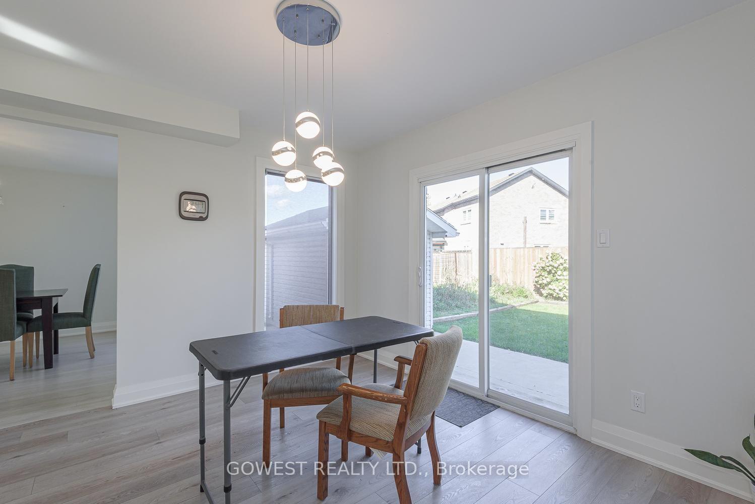 Photo 11 of 127 Valera Drive, Hamilton, Stoney Creek — HOMEH