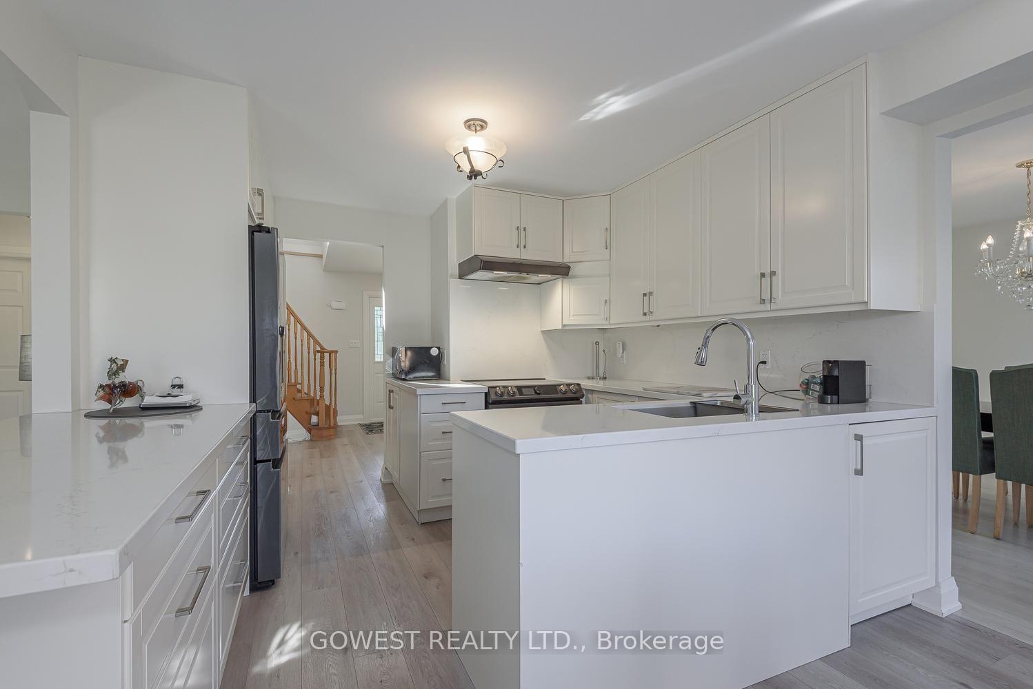 Photo 13 of 127 Valera Drive, Hamilton, Stoney Creek — HOMEH