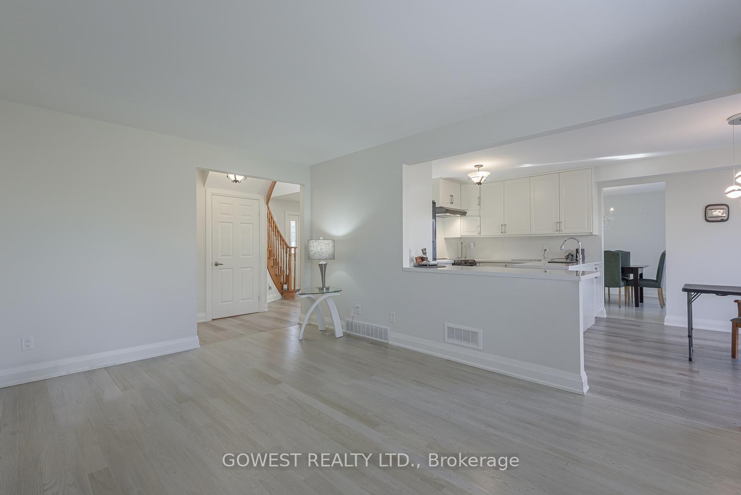 Photo 19 of 127 Valera Drive, Hamilton, Stoney Creek — HOMEH