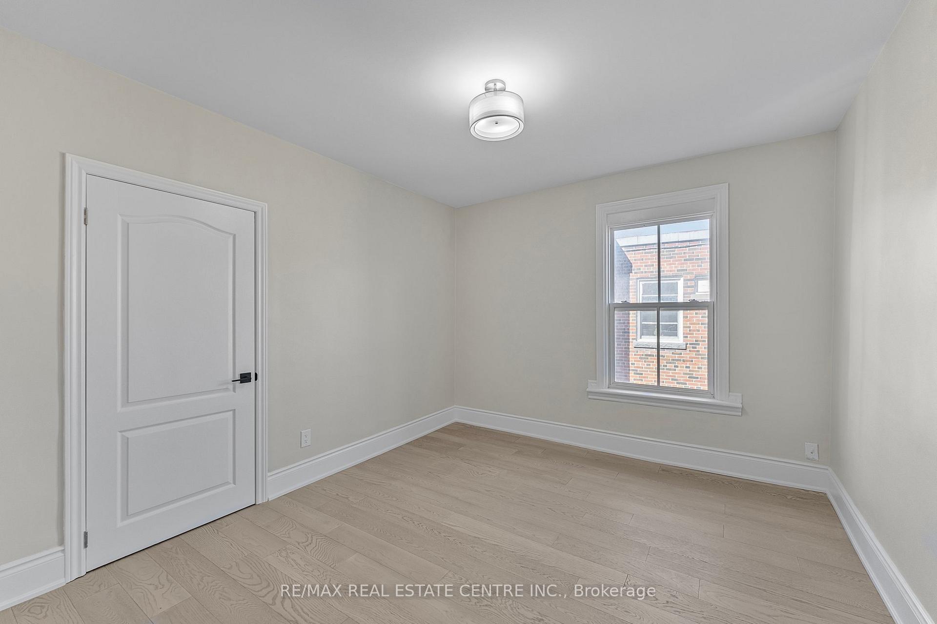 Photo 31 of 17 First Street, Orangeville — HOMEH