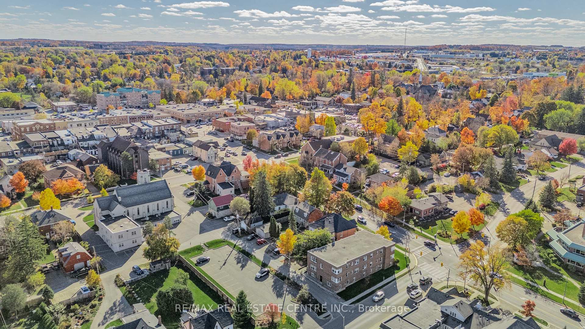 Photo 45 of 17 First Street, Orangeville — HOMEH