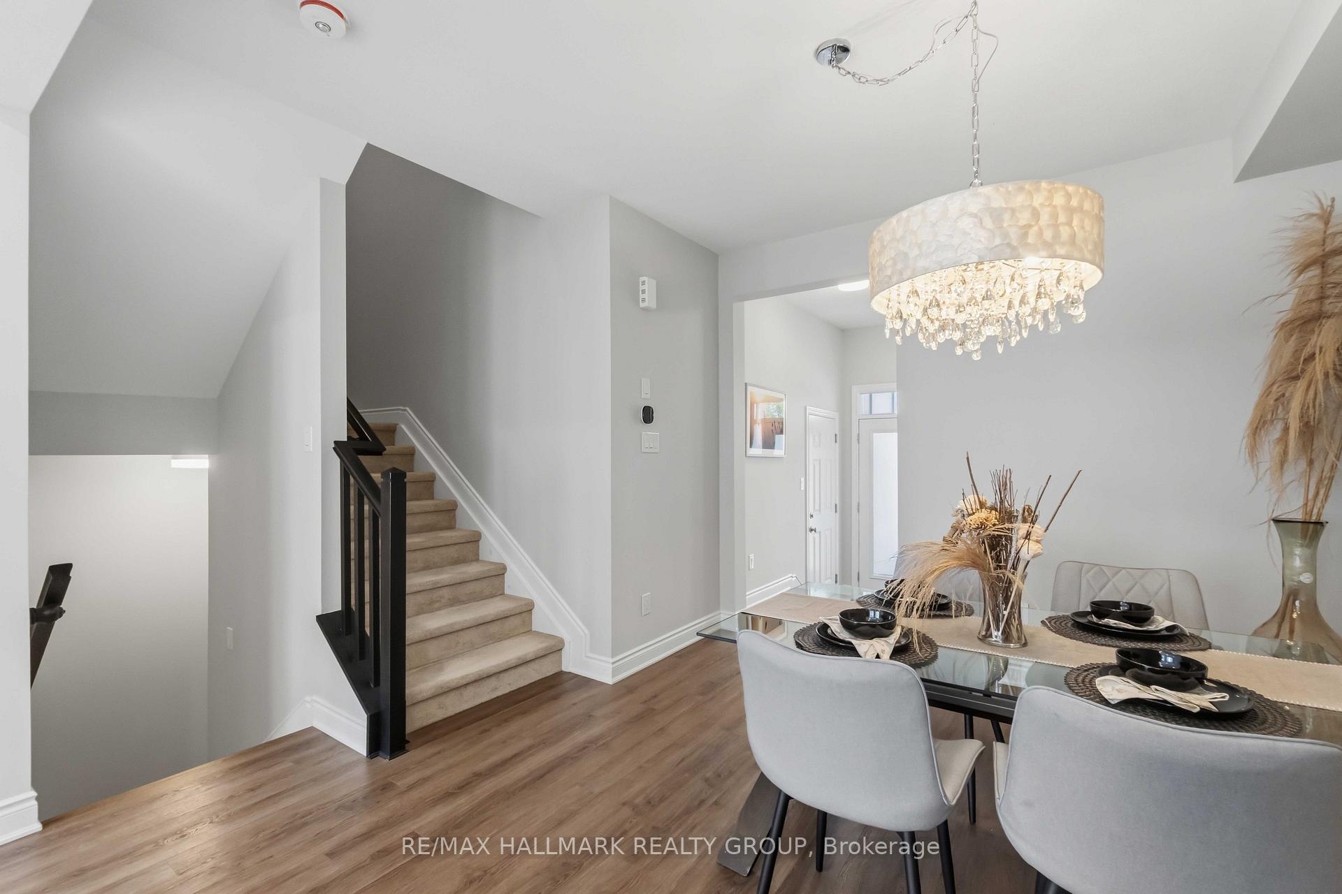 Photo 8 of 522 Culdaff Road, Ottawa, Stittsville (North) — HOMEH