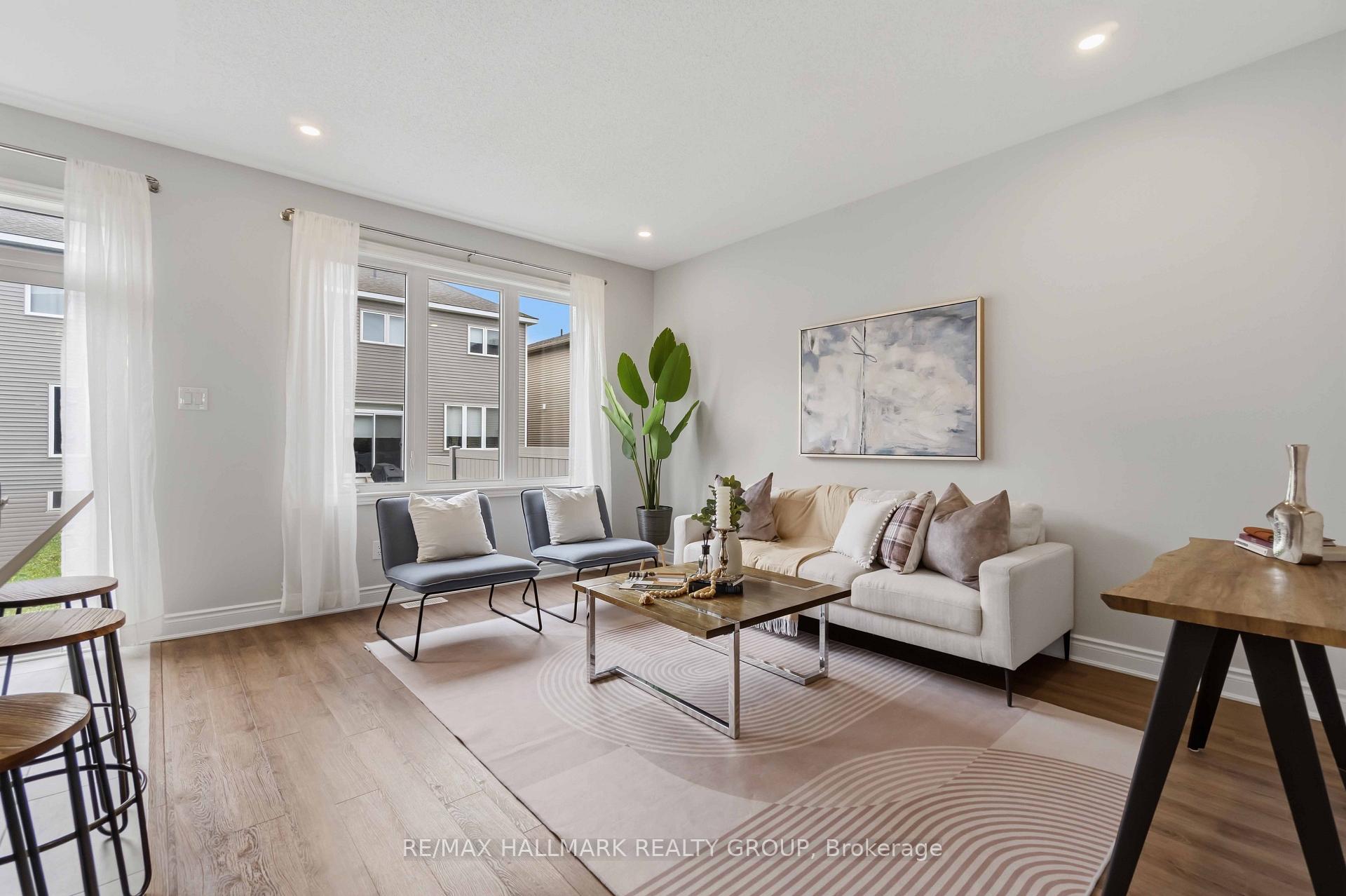 Photo 10 of 522 Culdaff Road, Ottawa, Stittsville (North) — HOMEH