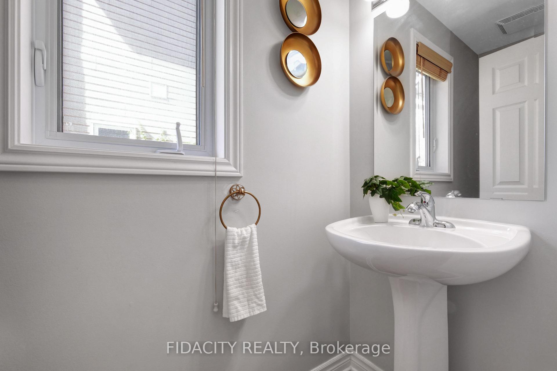 Photo 13 of 380 Goldenbrook Way, Ottawa, Avalon East — HOMEH