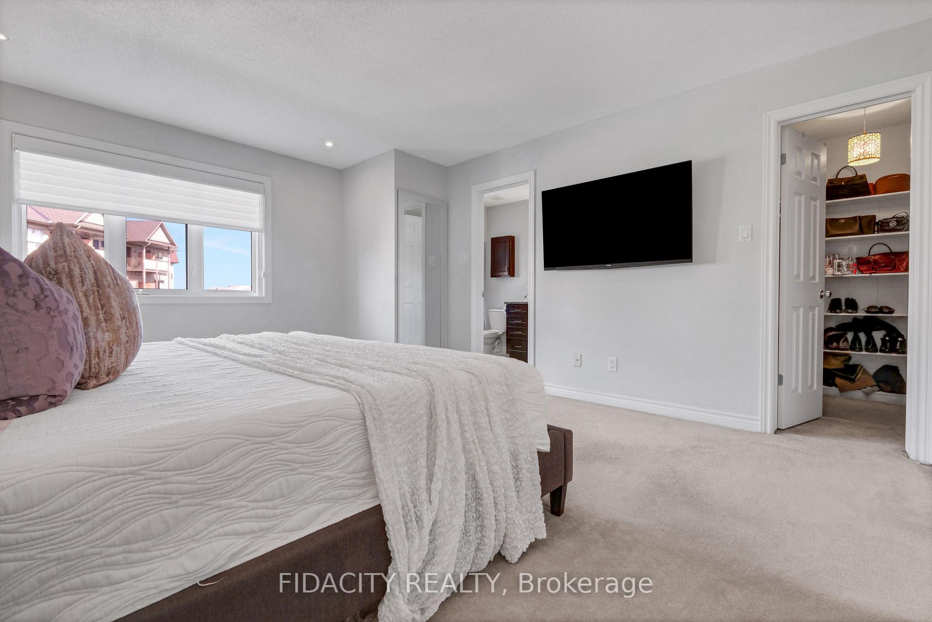 Photo 16 of 380 Goldenbrook Way, Ottawa, Avalon East — HOMEH