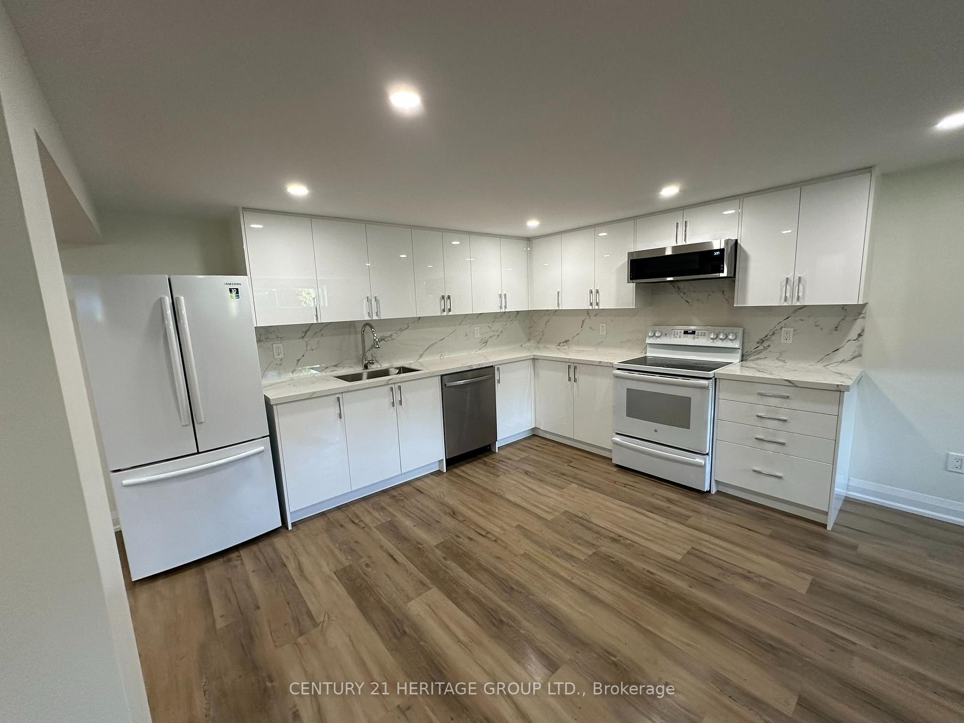 Photo 3 of Unit Basement, 49 Larstone Avenue, Etobicoke, Stonegate-Queensway — HOMEH