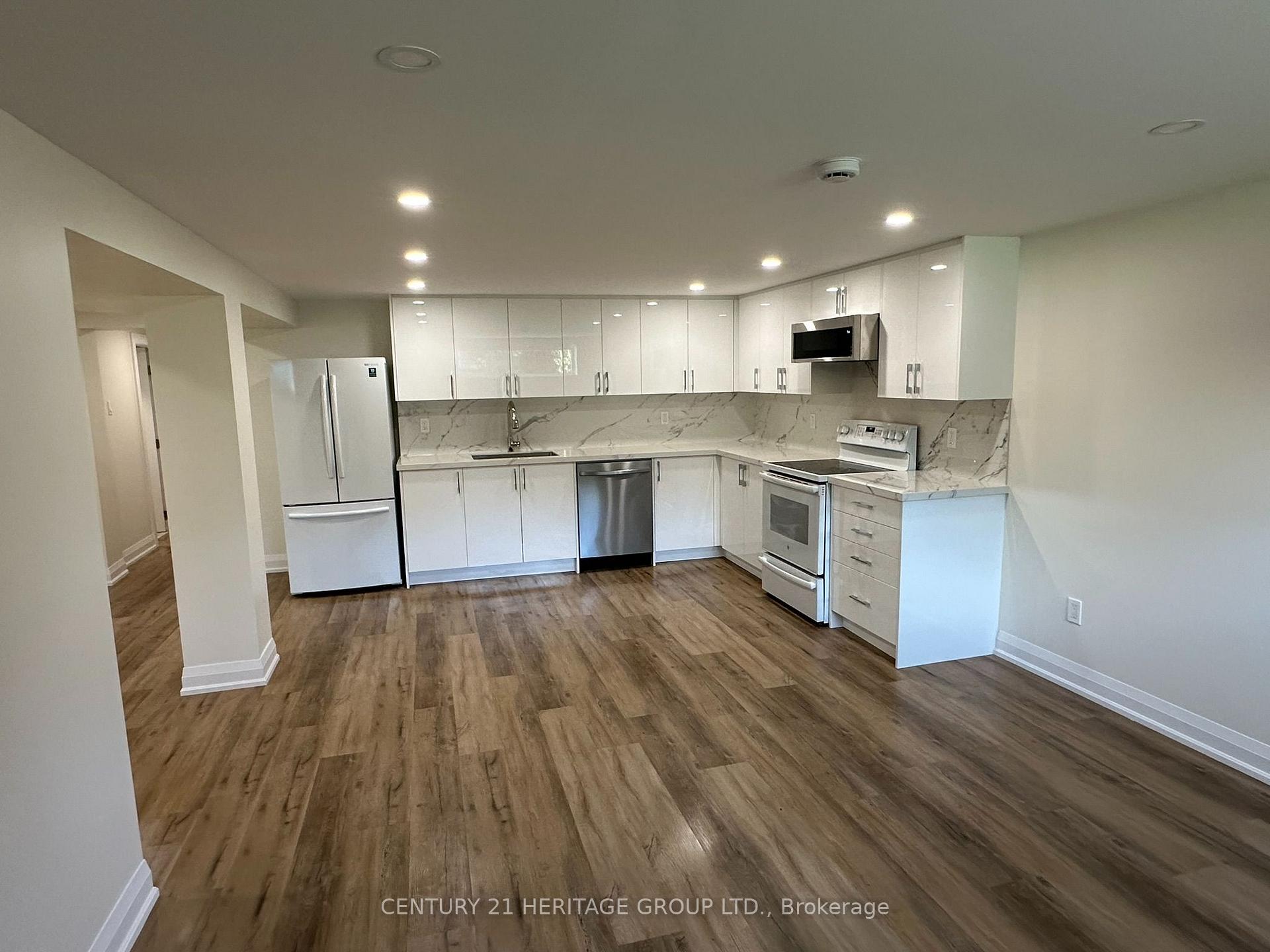 Photo 4 of Unit Basement, 49 Larstone Avenue, Etobicoke, Stonegate-Queensway — HOMEH