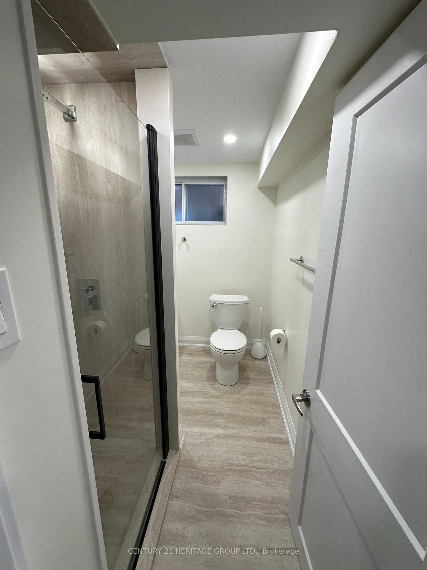 Photo 13 of Unit Basement, 49 Larstone Avenue, Etobicoke, Stonegate-Queensway — HOMEH