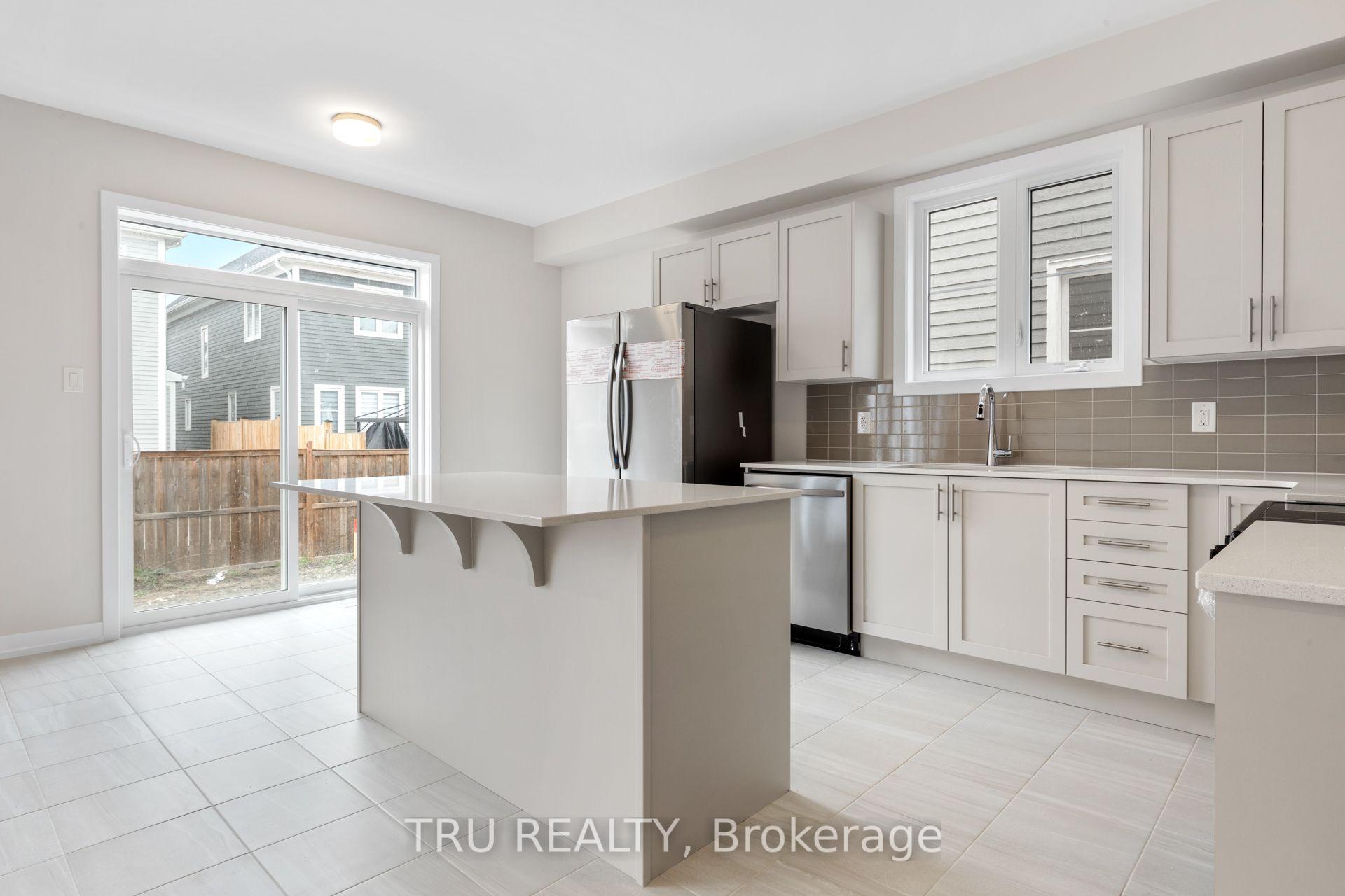 Photo 9 of 77 Hackamore Crescent, Ottawa, Goulbourn Twp From Franktown Rd/South To Rideau — HOMEH