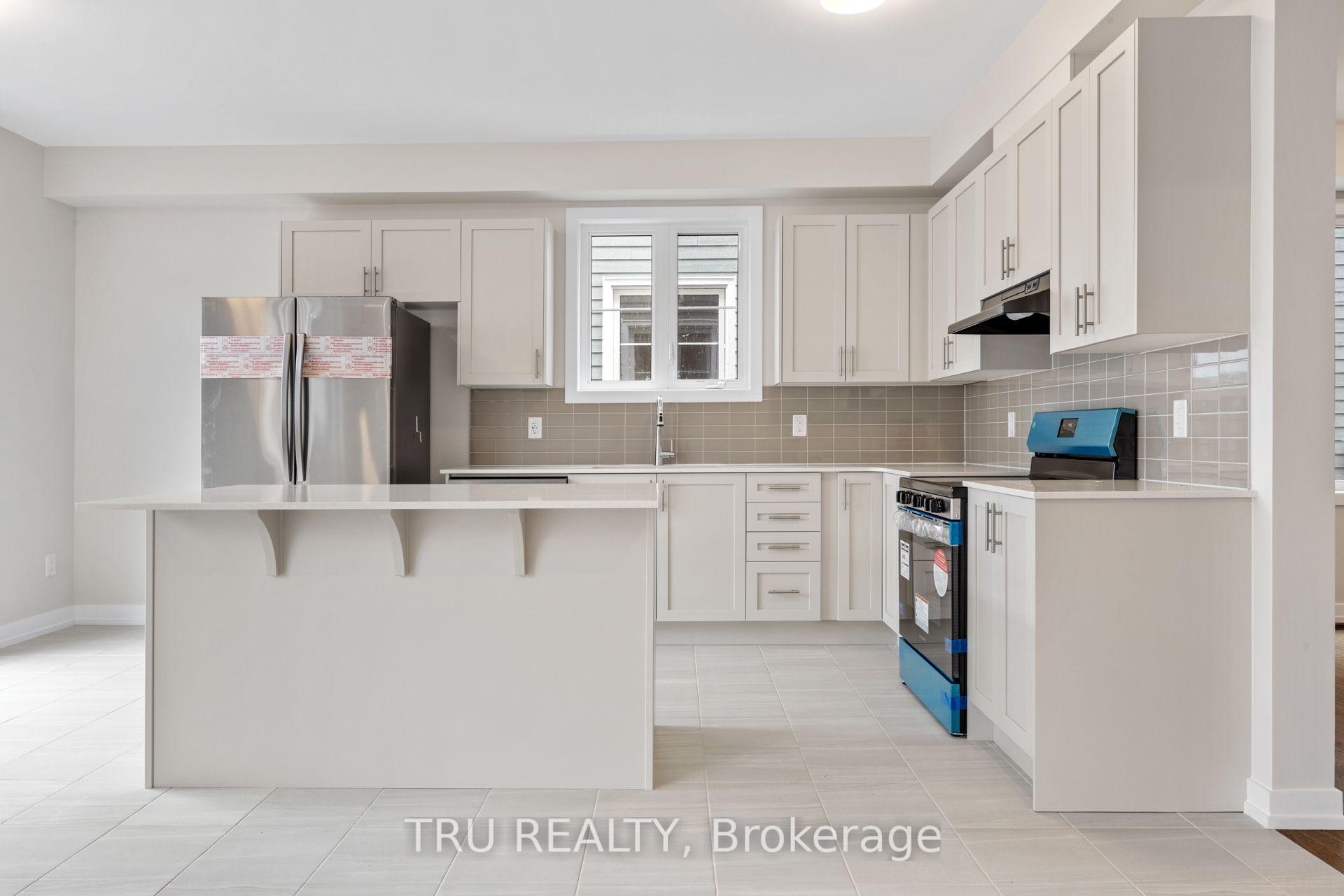 Photo 17 of 77 Hackamore Crescent, Ottawa, Goulbourn Twp From Franktown Rd/South To Rideau — HOMEH