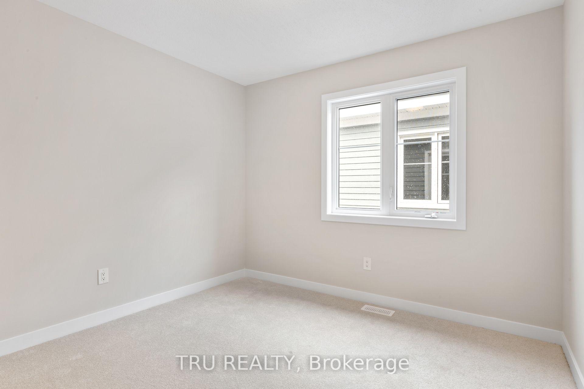 Photo 27 of 77 Hackamore Crescent, Ottawa, Goulbourn Twp From Franktown Rd/South To Rideau — HOMEH