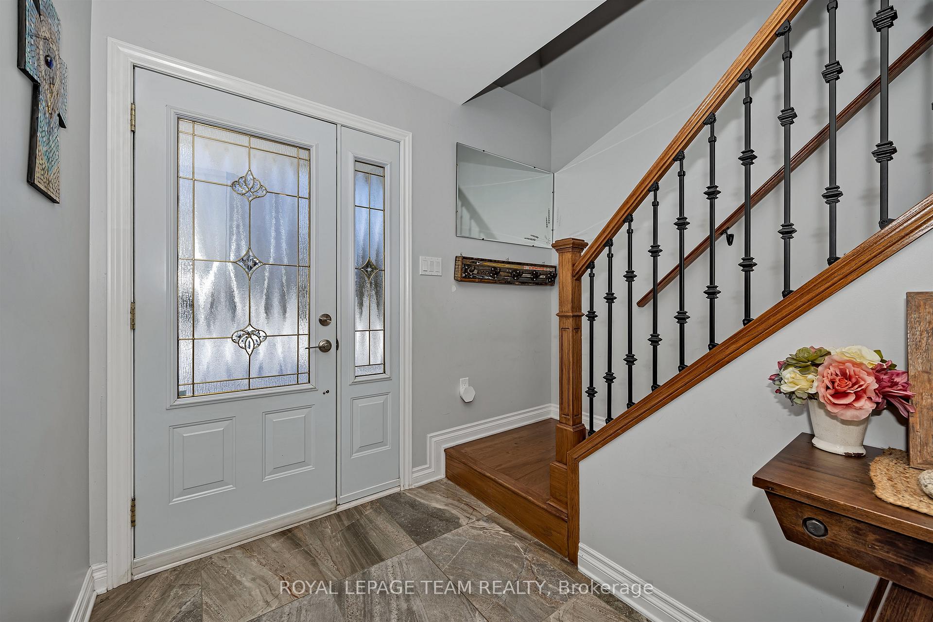 Photo 3 of 55 Coldstream Drive, Ottawa, Munster — HOMEH