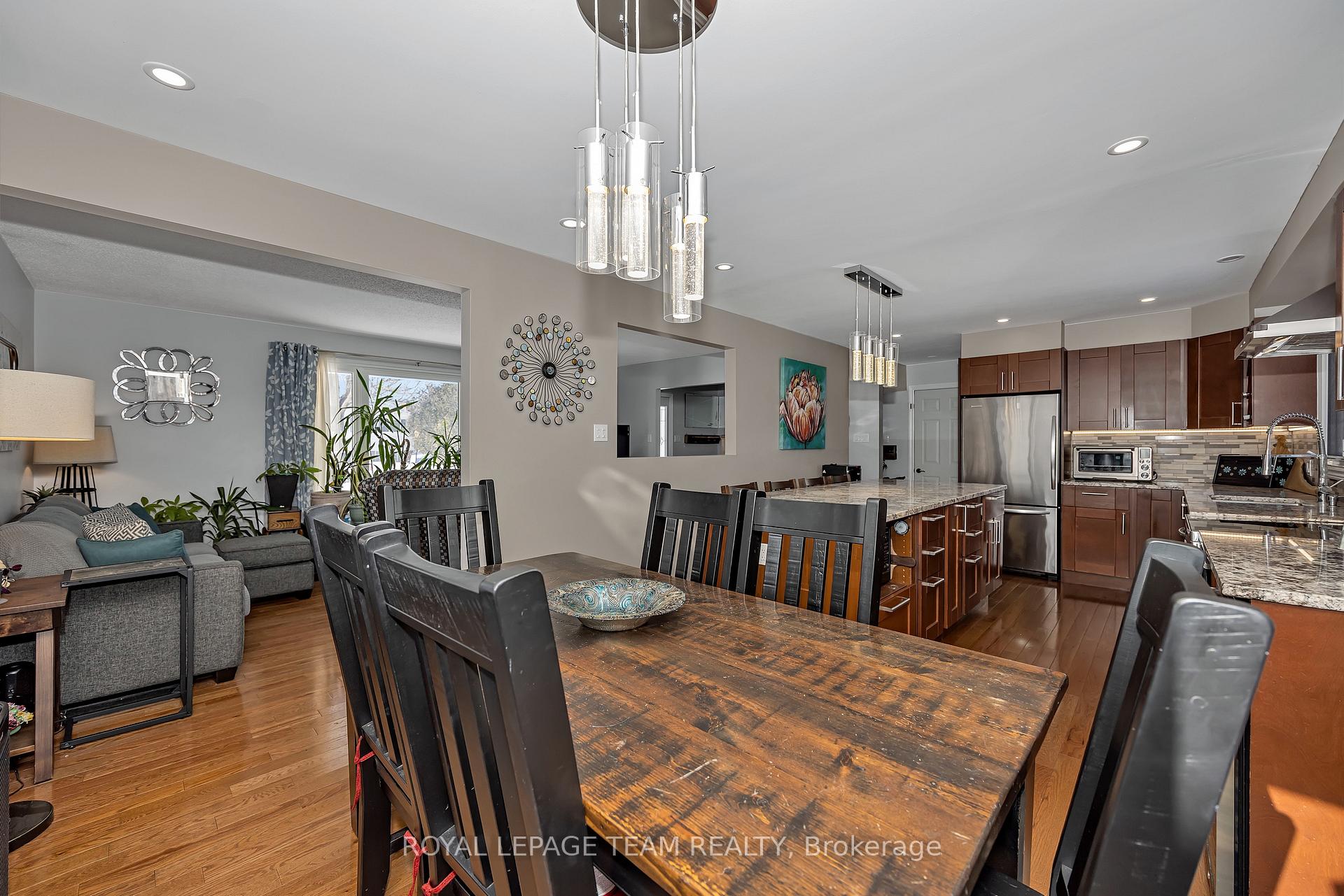 Photo 11 of 55 Coldstream Drive, Ottawa, Munster — HOMEH