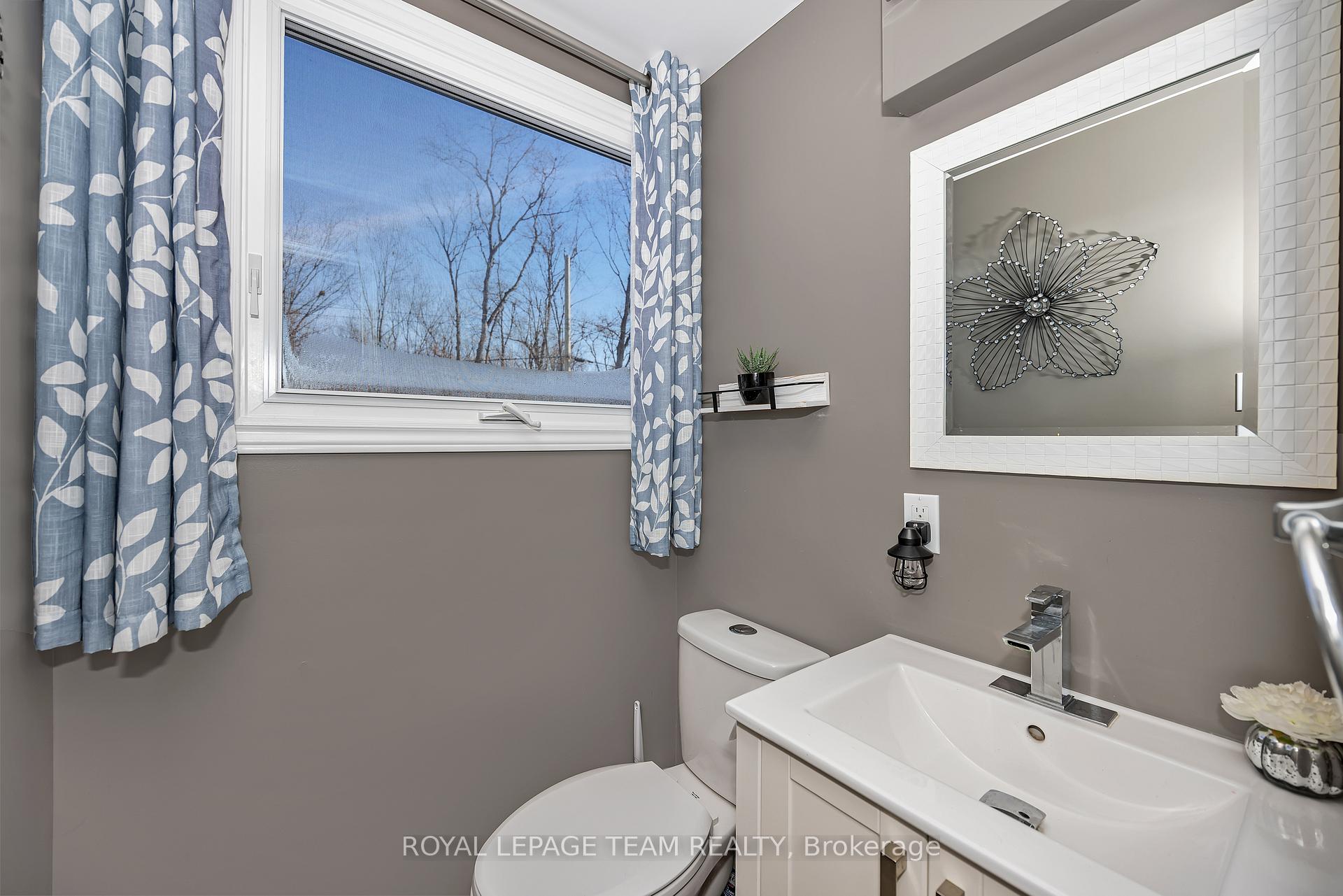 Photo 16 of 55 Coldstream Drive, Ottawa, Munster — HOMEH