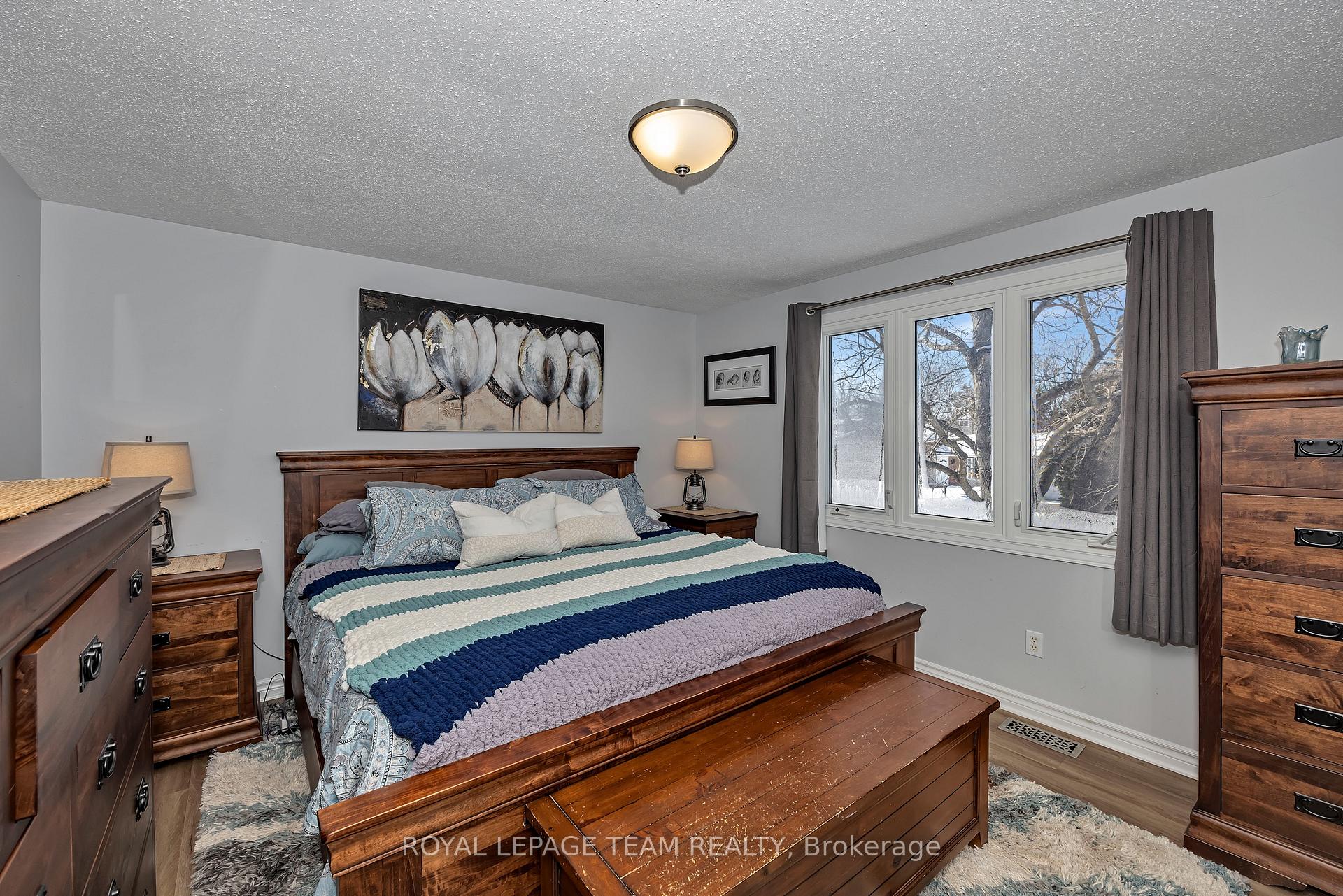 Photo 17 of 55 Coldstream Drive, Ottawa, Munster — HOMEH