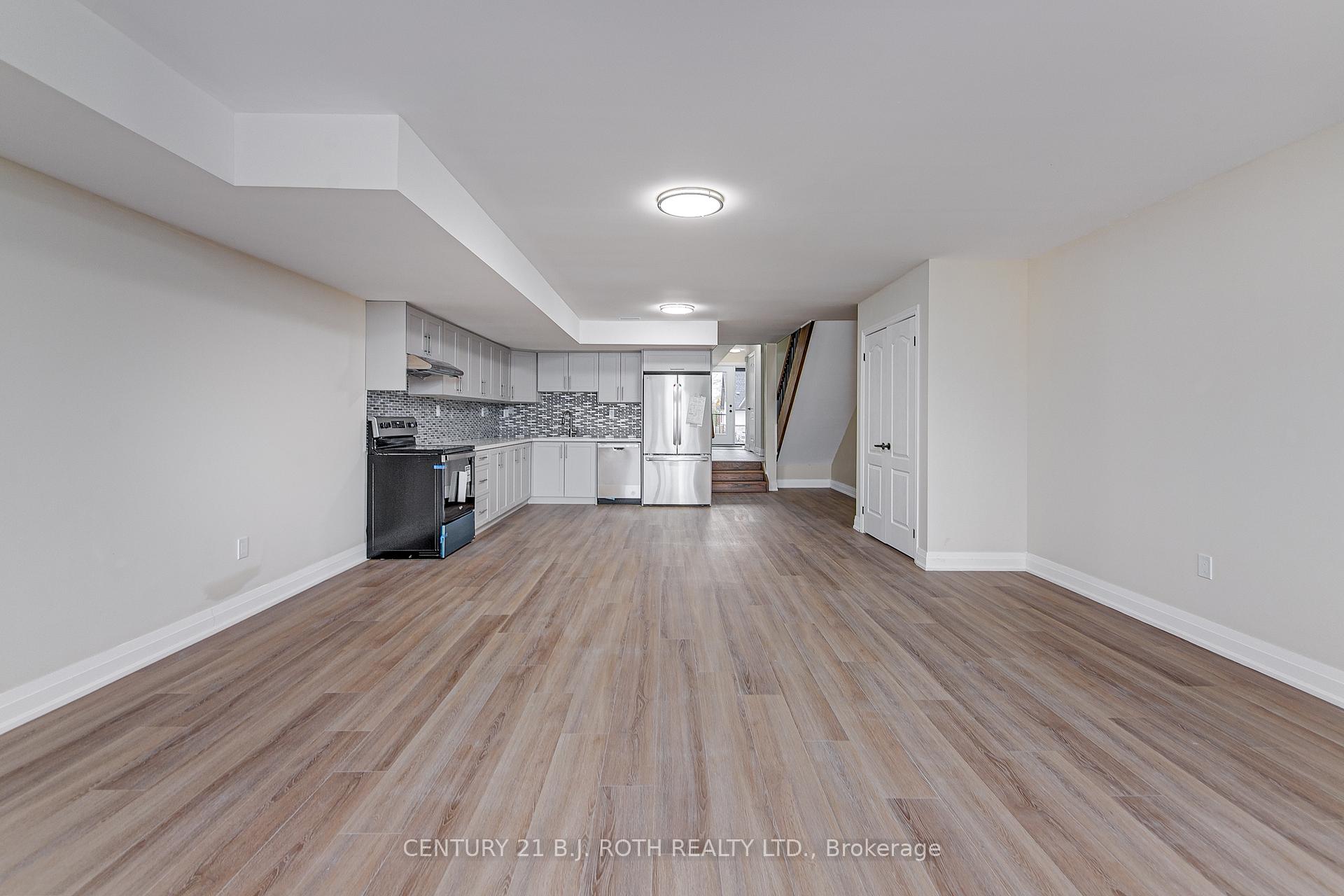 Photo 8 of Unit 6, 98 Peel Street, Barrie, Wellington — HOMEH