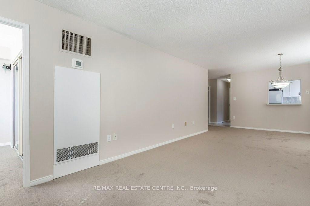 Photo 19 of 1270 Maple Crossing Blvd, Burlington, Brant — HOMEH