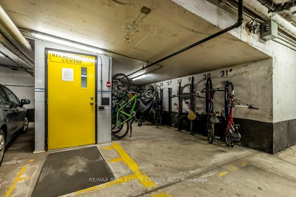 Photo 27 of 1270 Maple Crossing Blvd, Burlington, Brant — HOMEH