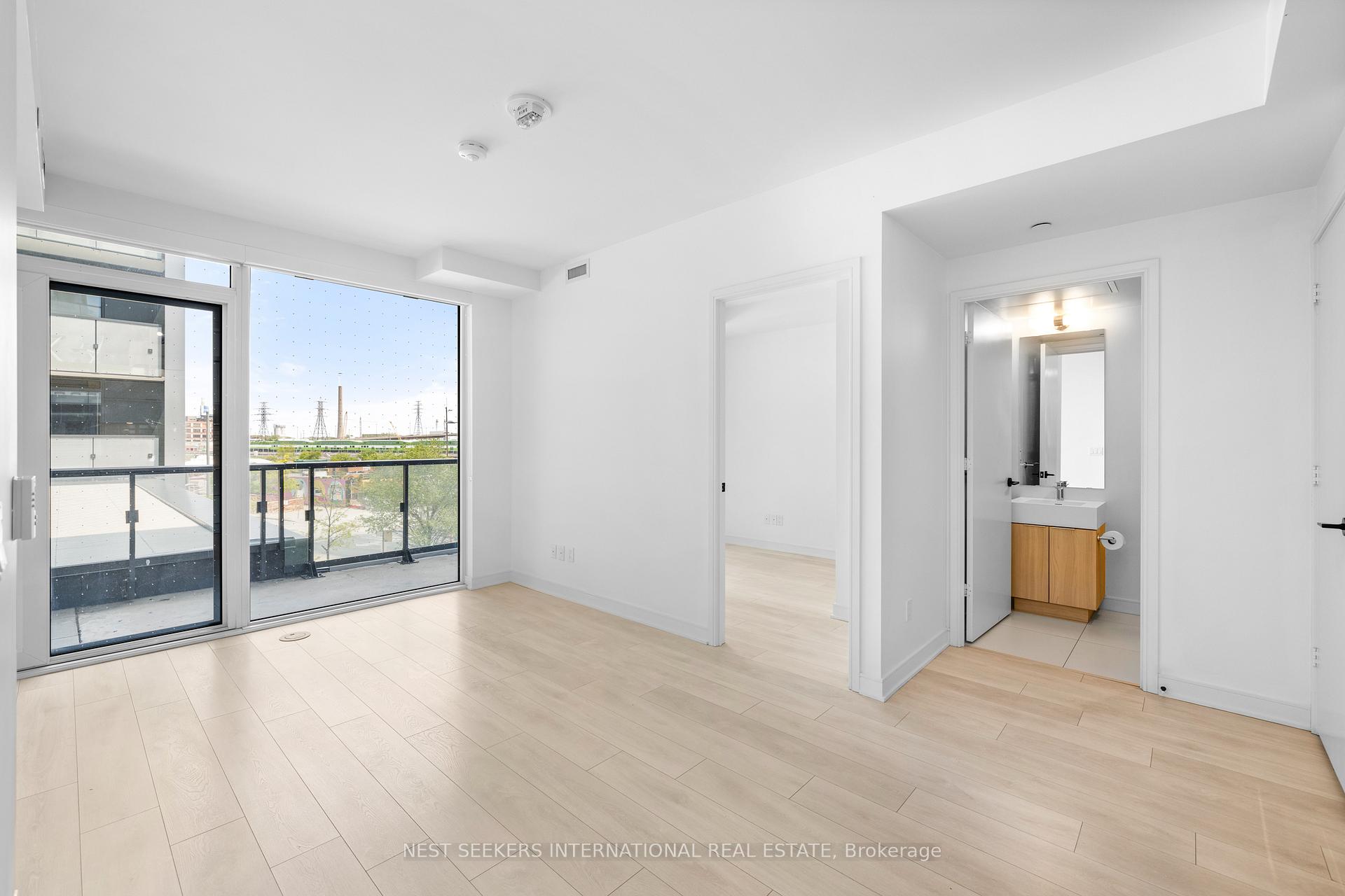 Photo 4 of Unit S347, 35 Rolling Mills Road, Toronto, Waterfront Communities — HOMEH