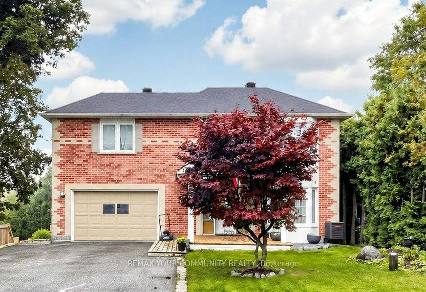 Photo 2 of 27 Mitchell Avenue, Whitchurch-Stouffville, Rural Whitchurch-Stouffville — HOMEH