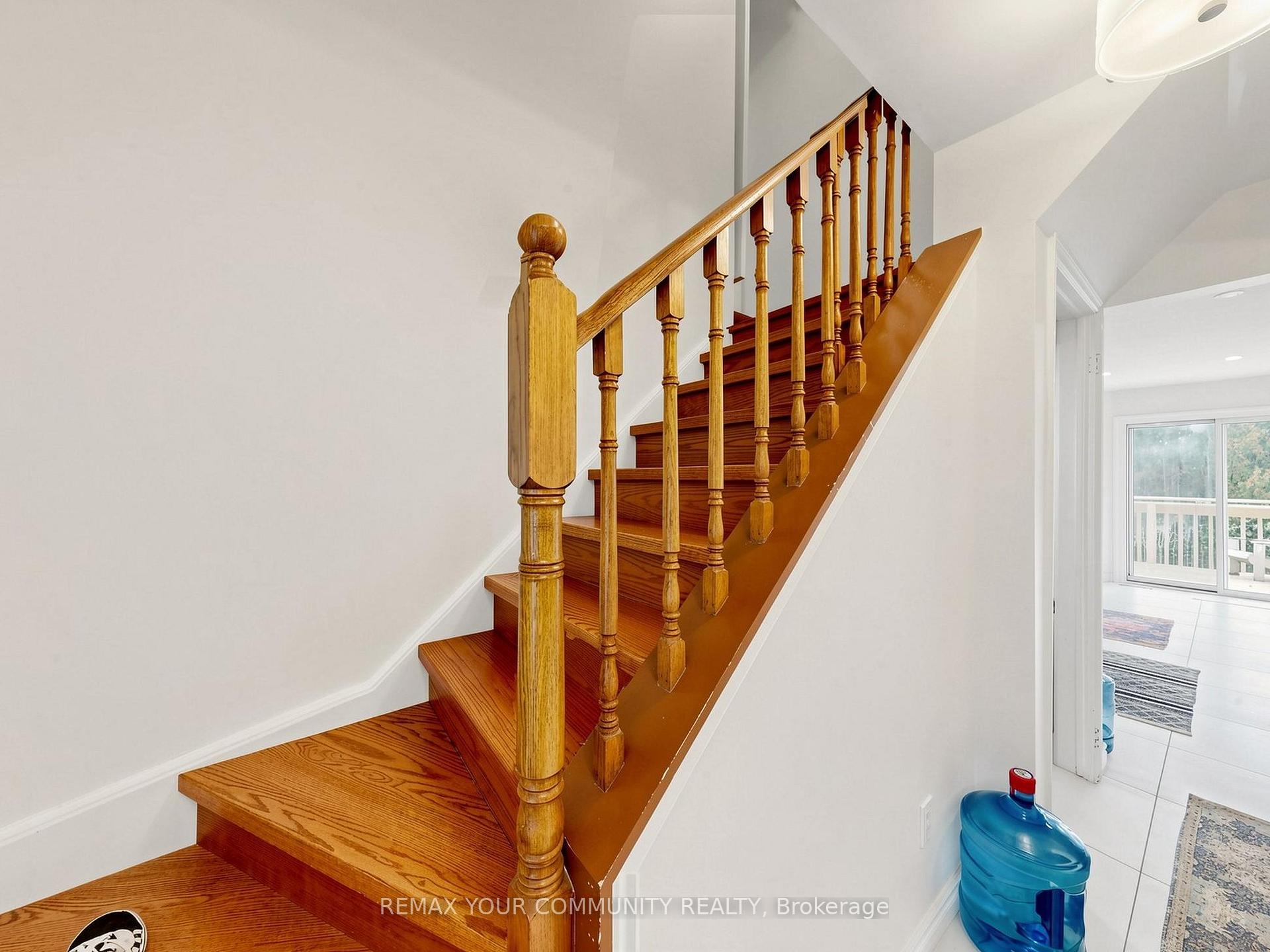 Photo 16 of 27 Mitchell Avenue, Whitchurch-Stouffville, Rural Whitchurch-Stouffville — HOMEH