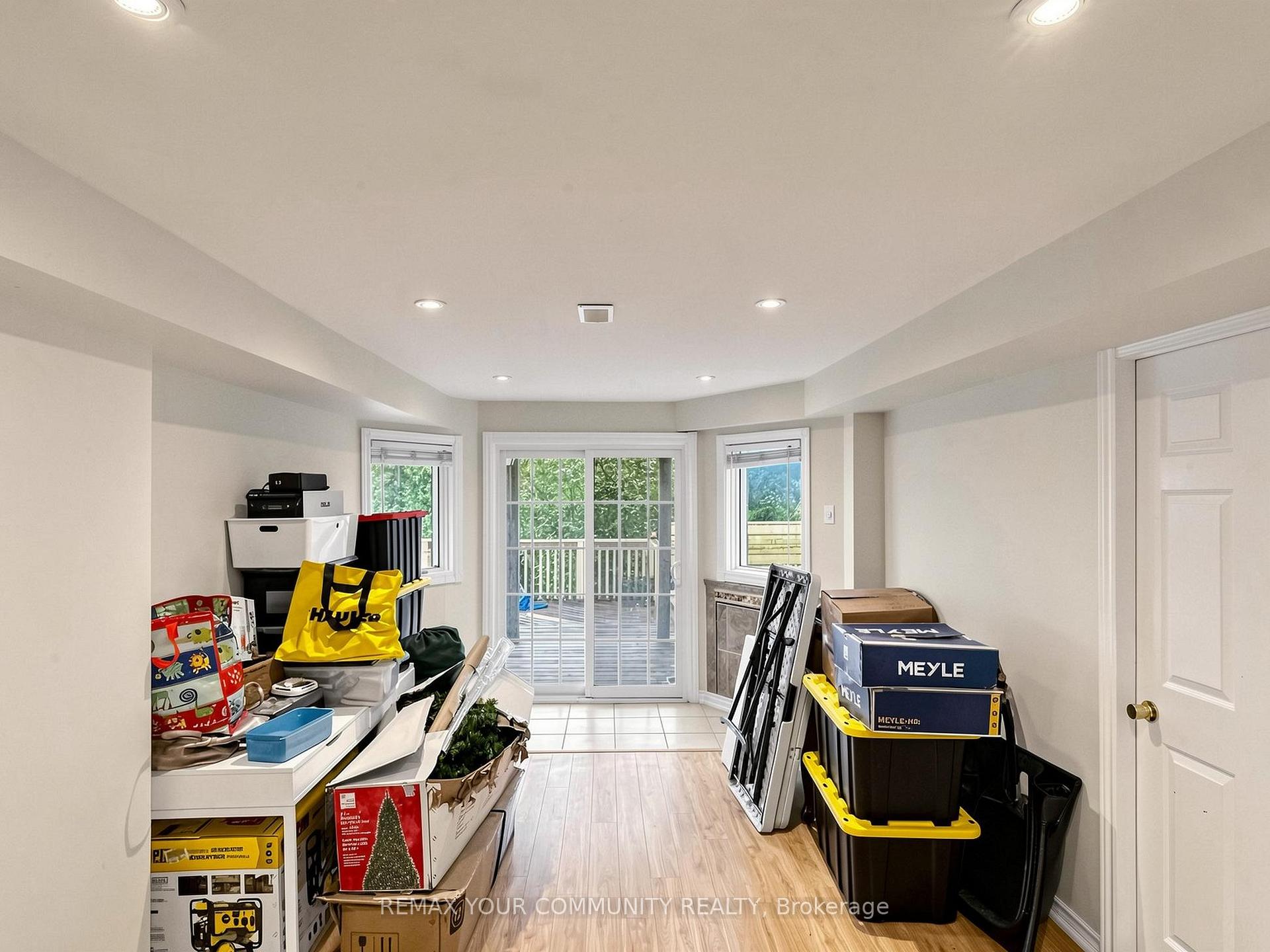 Photo 33 of 27 Mitchell Avenue, Whitchurch-Stouffville, Rural Whitchurch-Stouffville — HOMEH