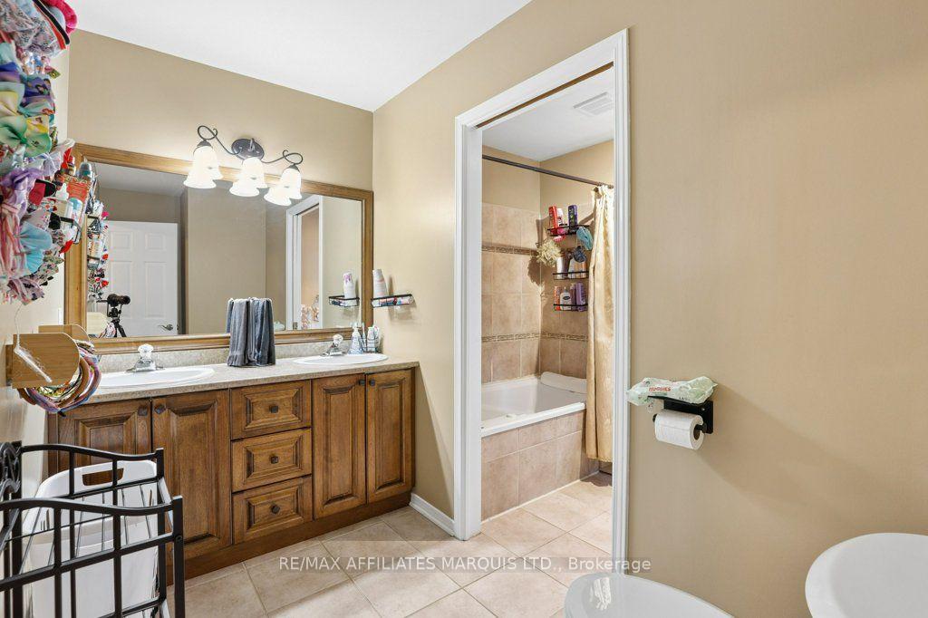 Photo 12 of 23 Barnhart Drive, South Stormont, Long Sault — HOMEH