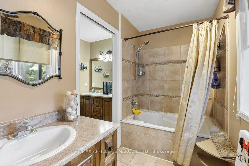 Photo 13 of 23 Barnhart Drive, South Stormont, Long Sault — HOMEH