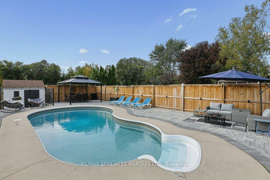 Photo 21 of 23 Barnhart Drive, South Stormont, Long Sault — HOMEH
