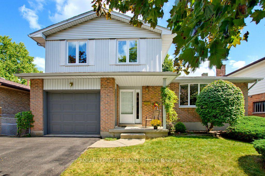 Photo 2 of 134 St Lawrence Boulevard, London, South O — HOMEH