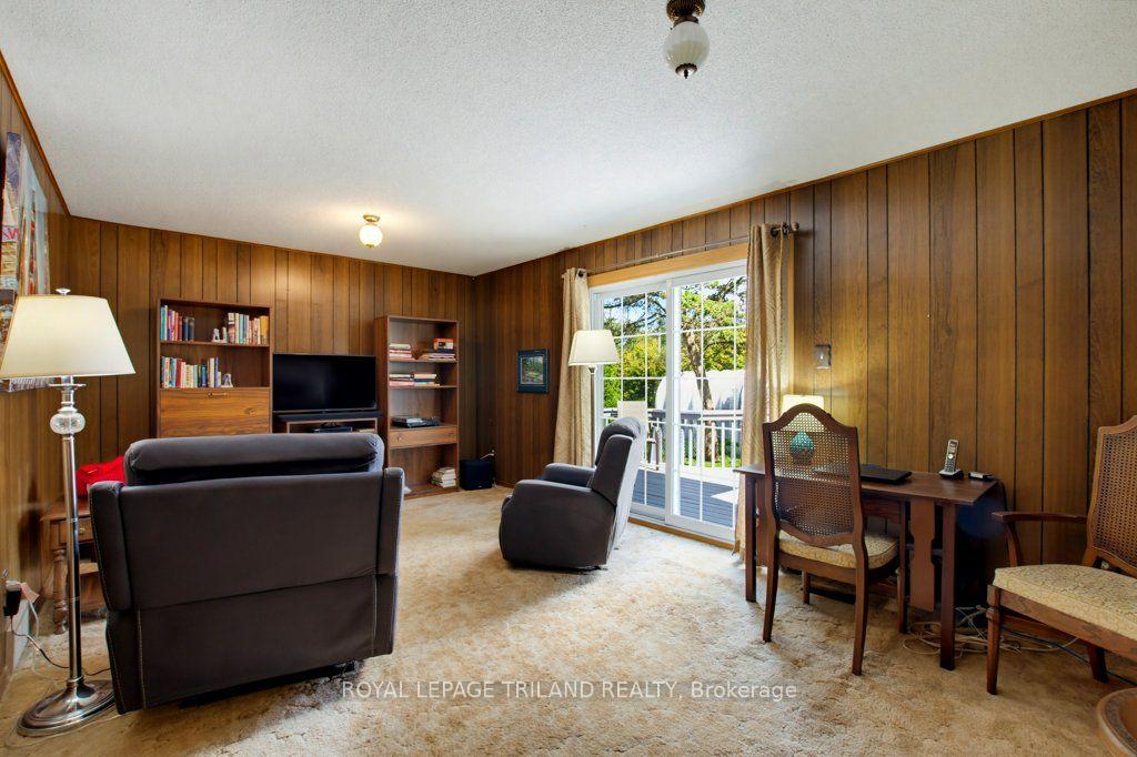 Photo 7 of 134 St Lawrence Boulevard, London, South O — HOMEH
