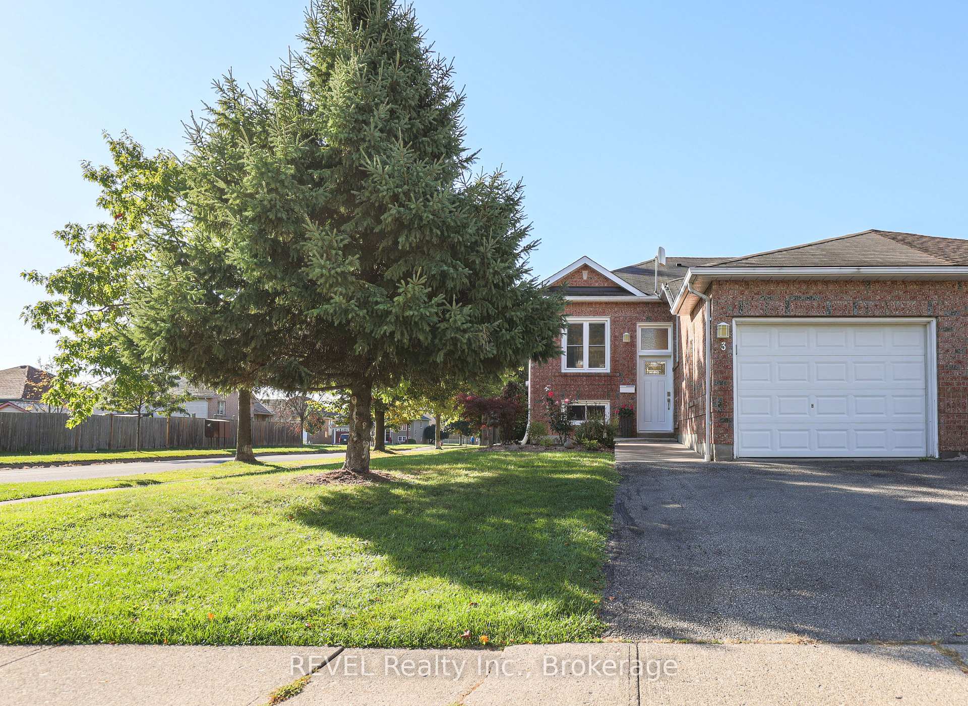 Photo of 3 Jackson Court W
