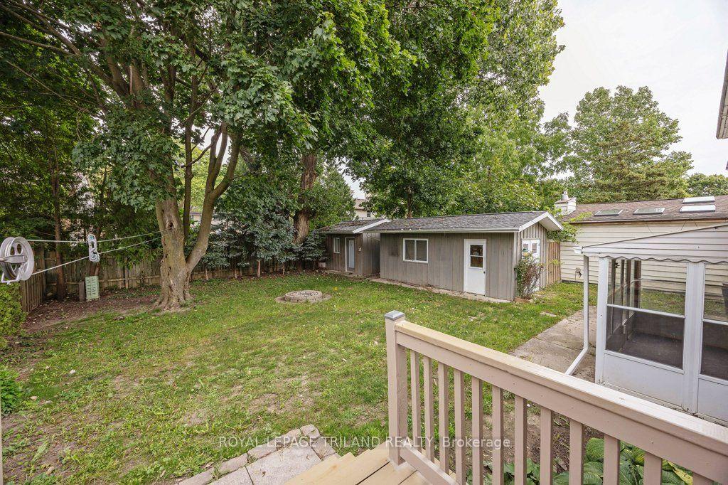 Photo 3 of 1245 Victoria Drive, London, East C — HOMEH