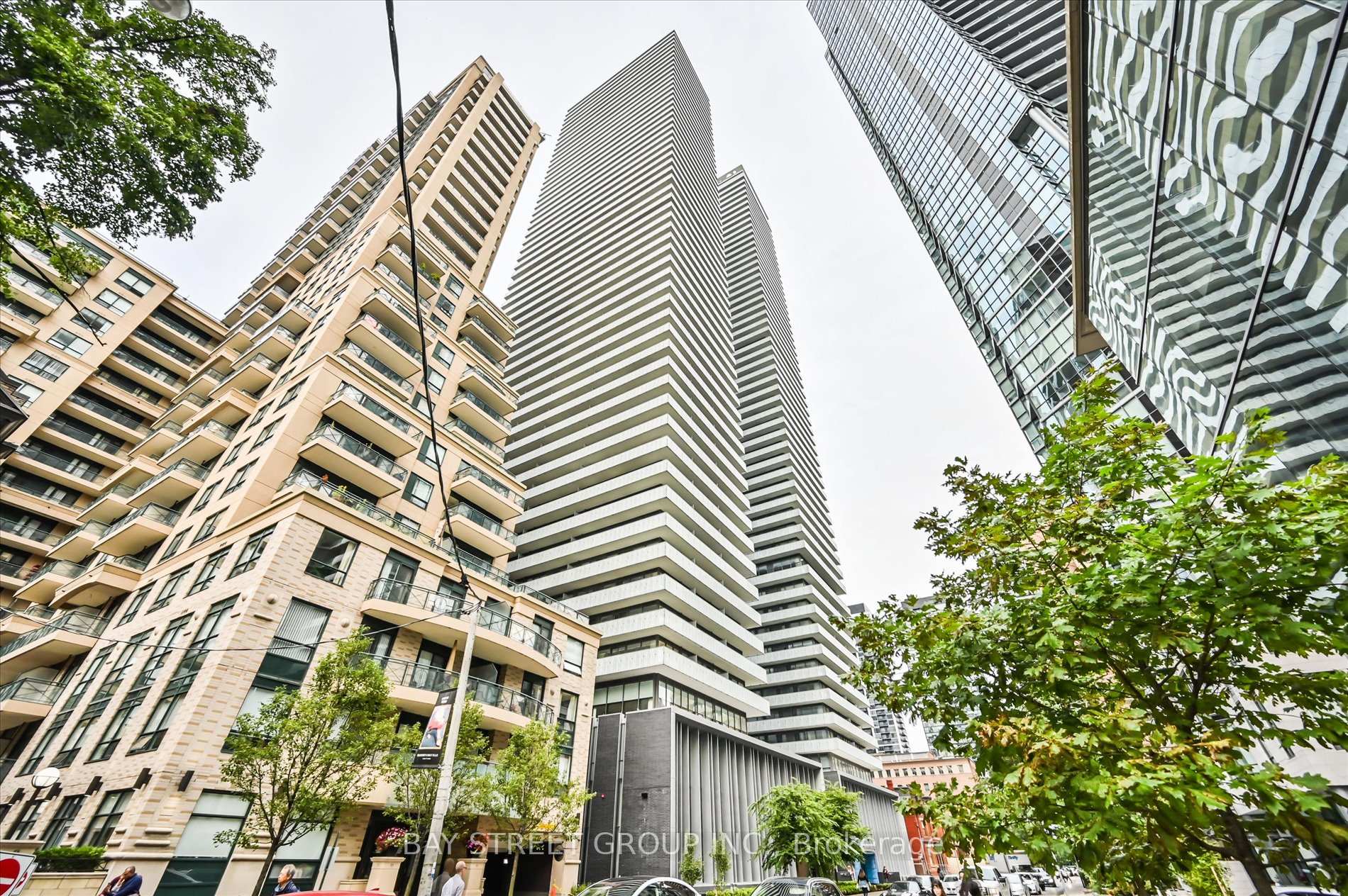 Photo 2 of Unit LPH4706, 50 Charles Street, Toronto, Church-Yonge Corridor — HOMEH