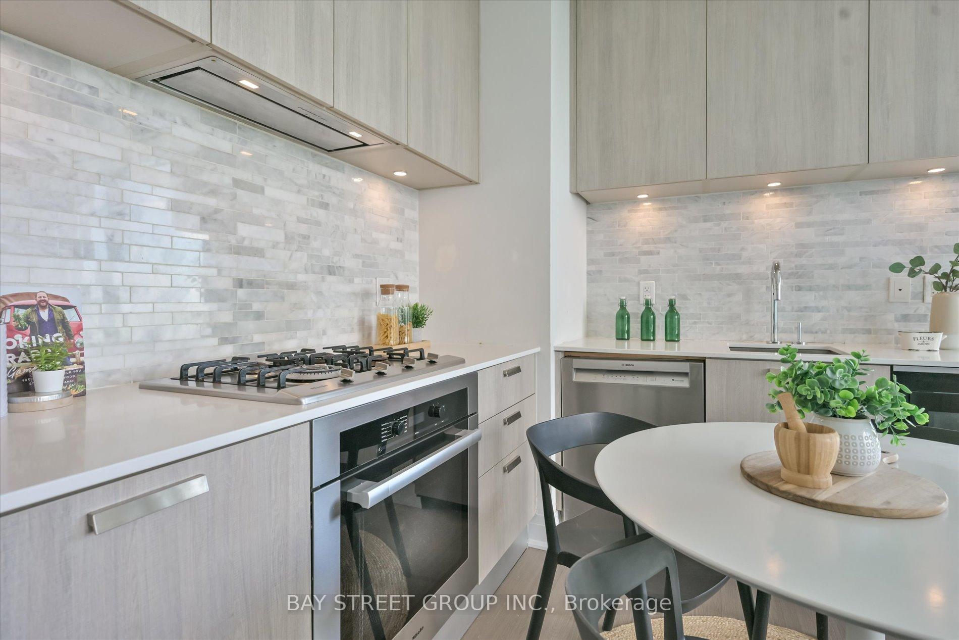 Photo 16 of Unit LPH4706, 50 Charles Street, Toronto, Church-Yonge Corridor — HOMEH