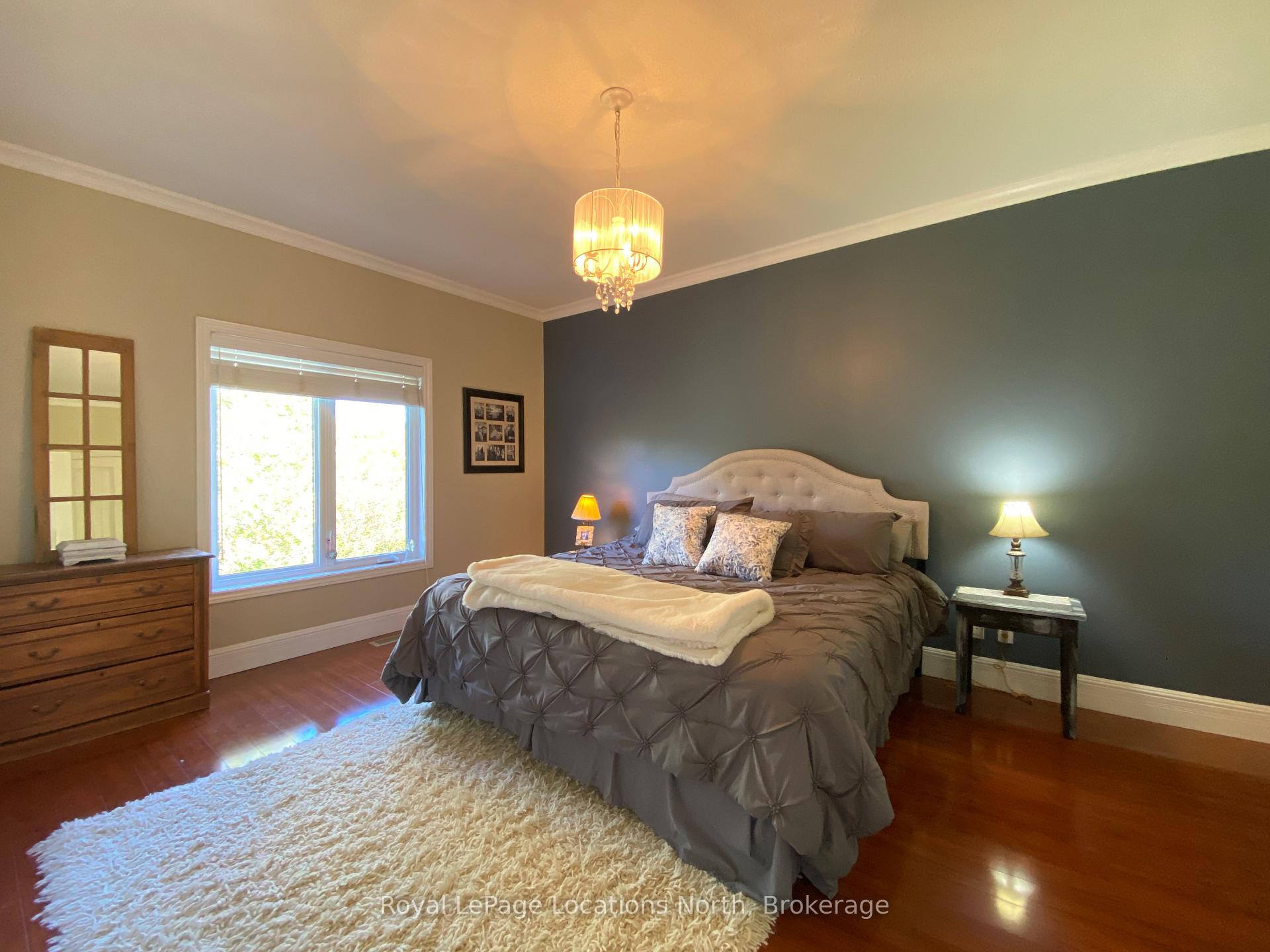 Photo 8 of 77 Findlay Drive, Collingwood — HOMEH
