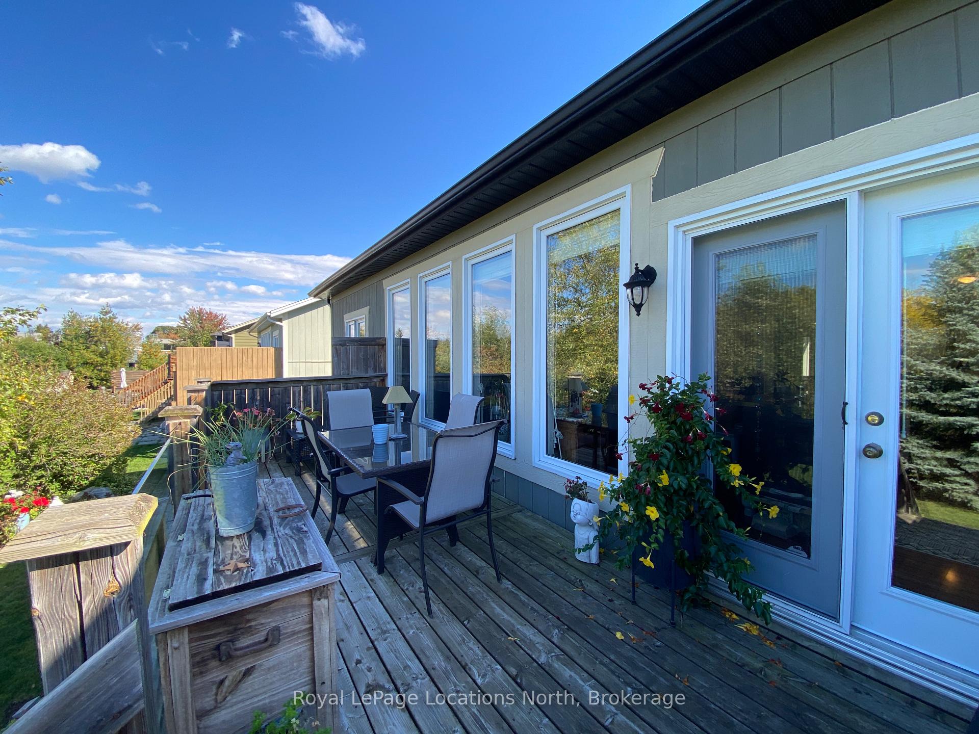 Photo 12 of 77 Findlay Drive, Collingwood — HOMEH