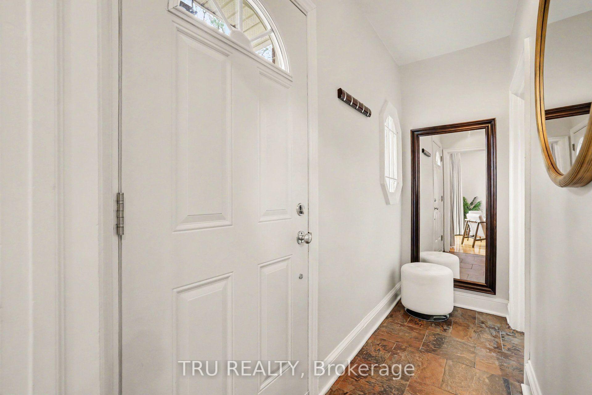 Photo 3 of 51 Merritt Avenue, Ottawa, Ottawa East — HOMEH