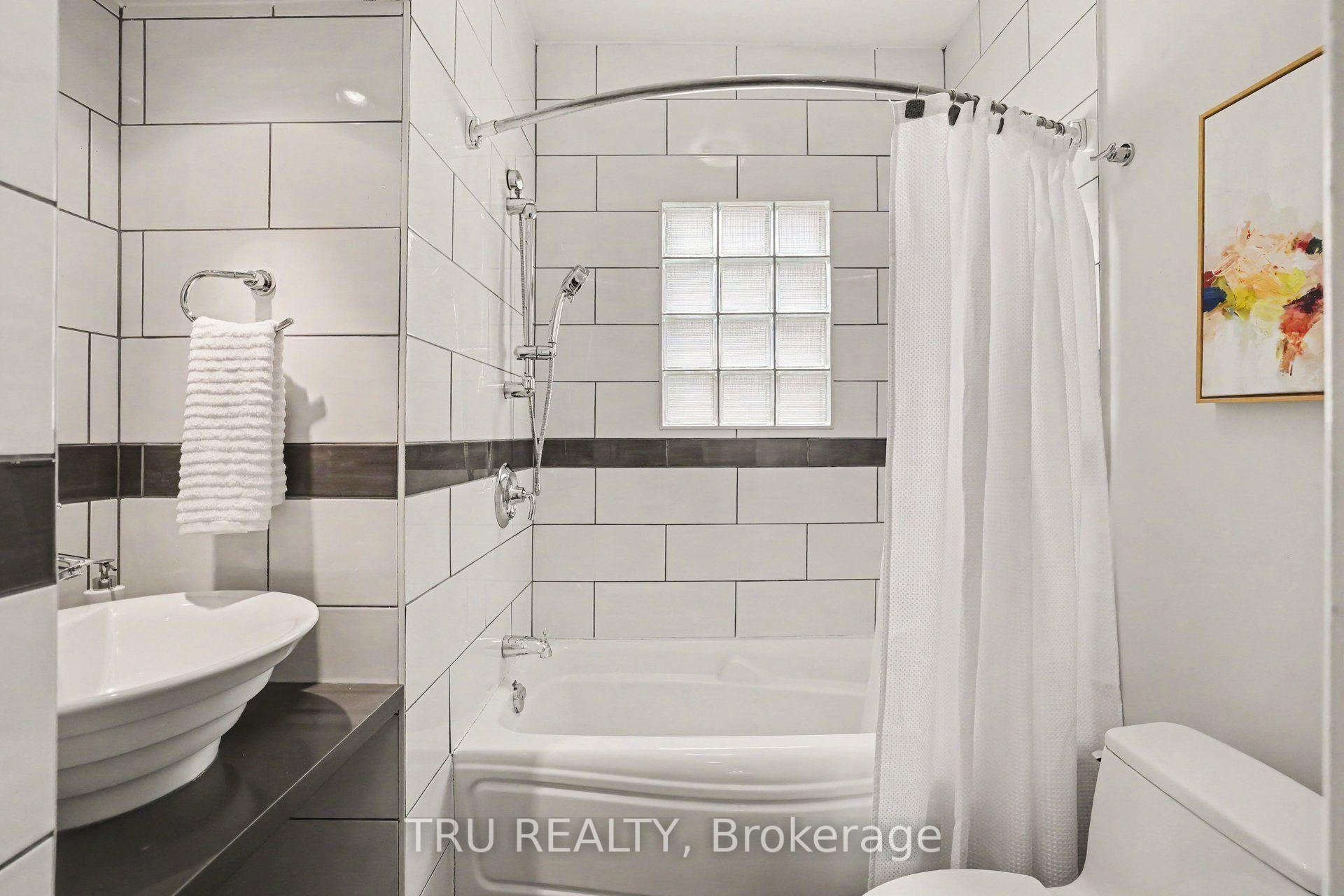 Photo 18 of 51 Merritt Avenue, Ottawa, Ottawa East — HOMEH
