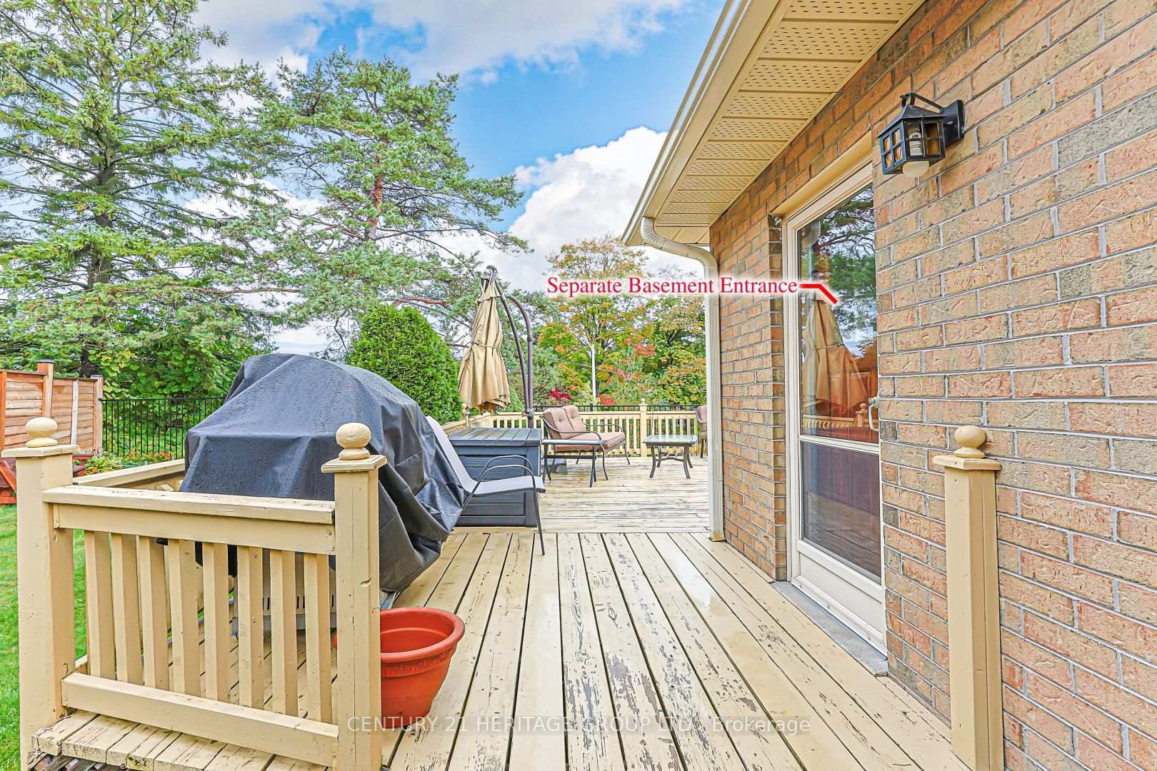 Photo 18 of 20 Simmons Crescent, Aurora, Aurora Highlands — HOMEH
