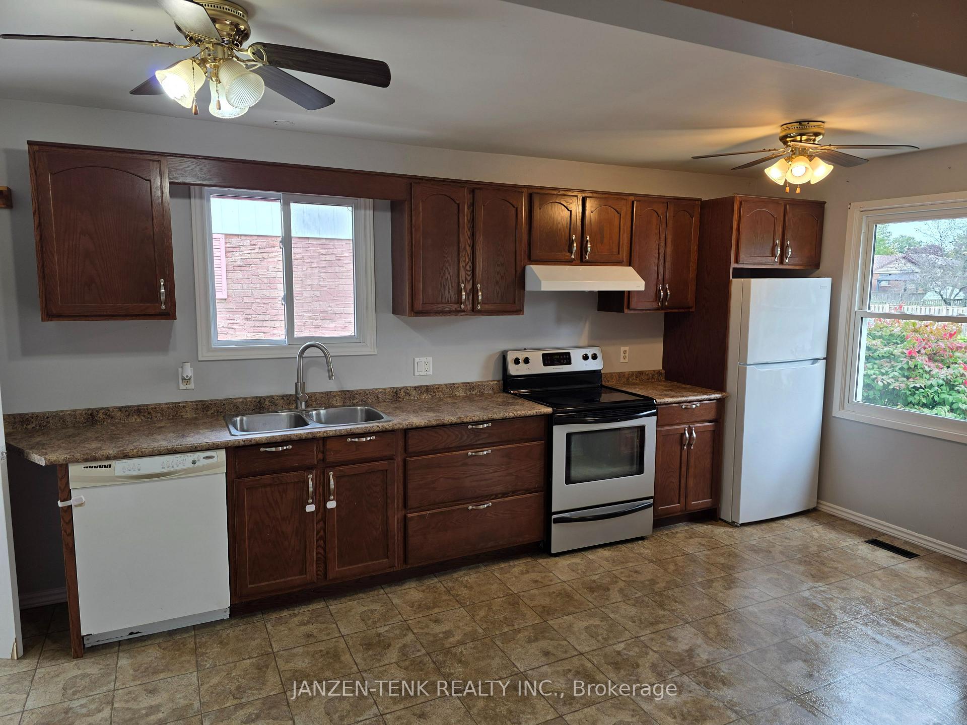Photo 2 of 119 Moore Avenue, Aylmer — HOMEH