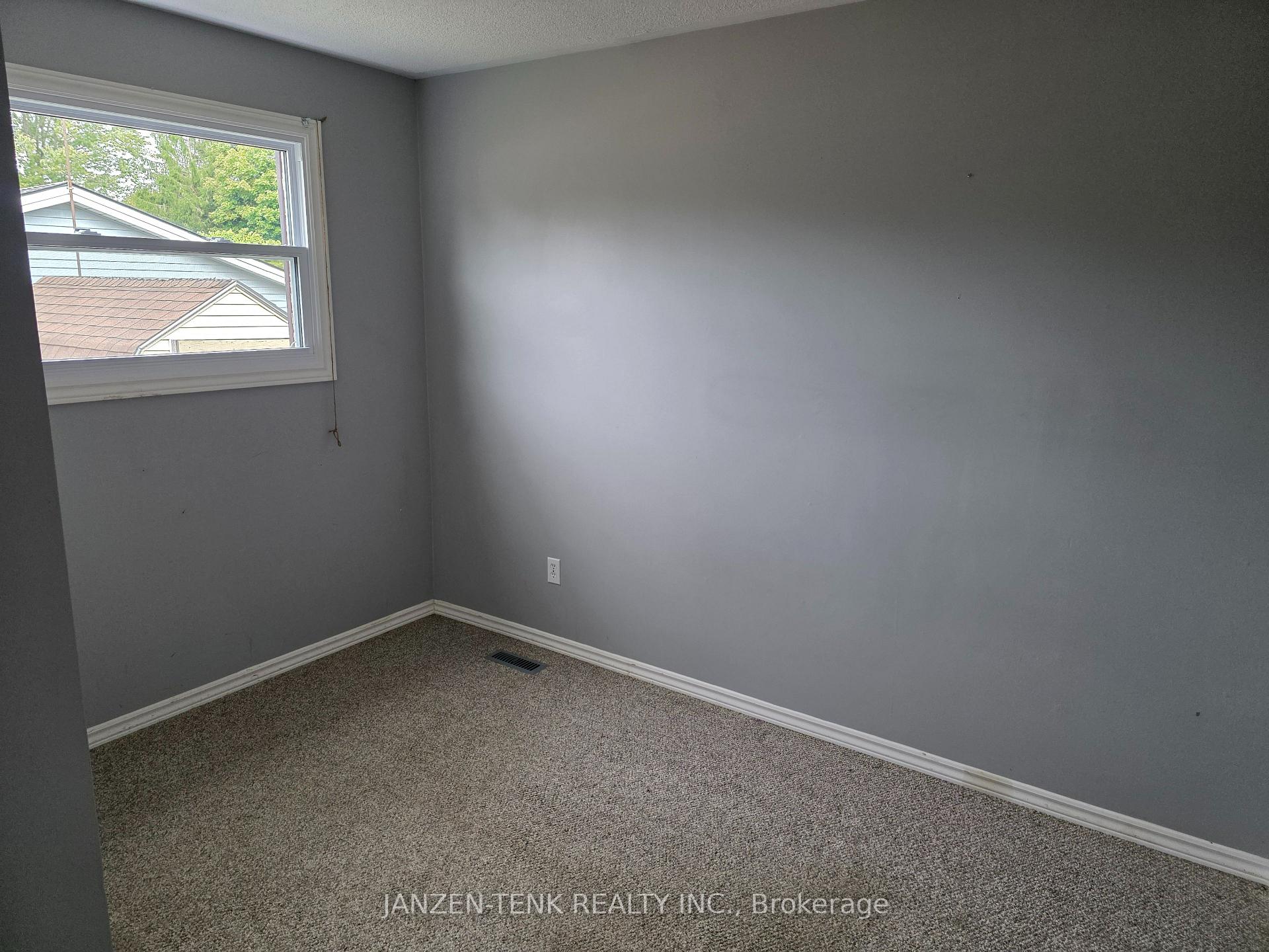 Photo 7 of 119 Moore Avenue, Aylmer — HOMEH