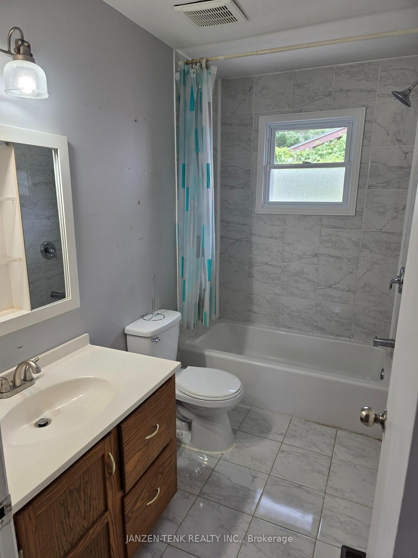 Photo 9 of 119 Moore Avenue, Aylmer — HOMEH