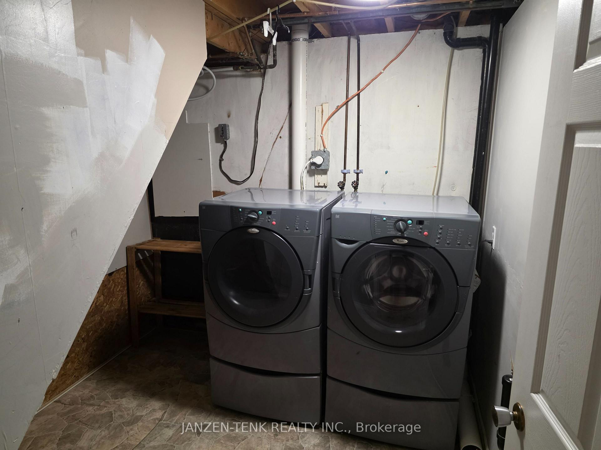 Photo 12 of 119 Moore Avenue, Aylmer — HOMEH