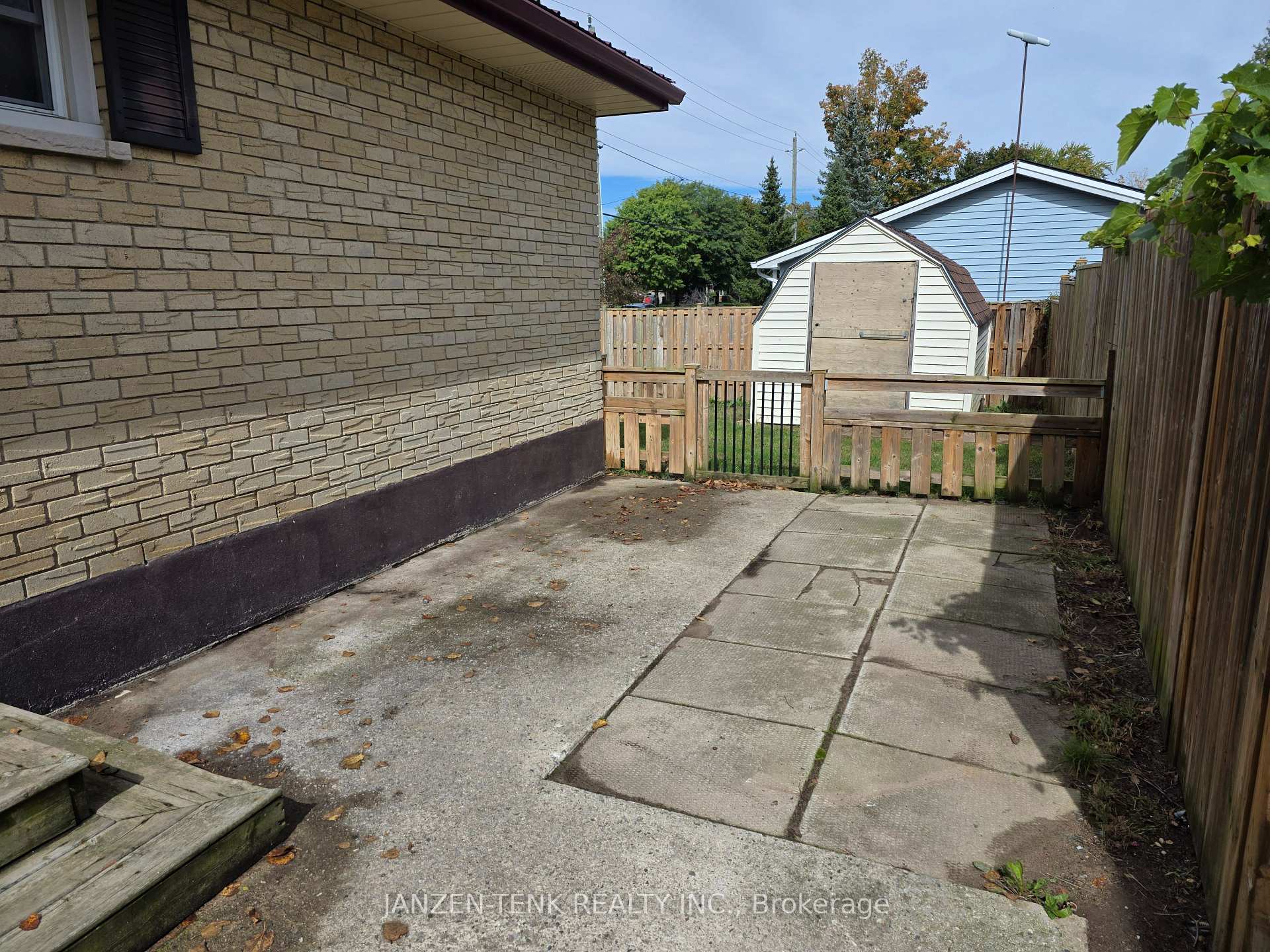 Photo 17 of 119 Moore Avenue, Aylmer — HOMEH